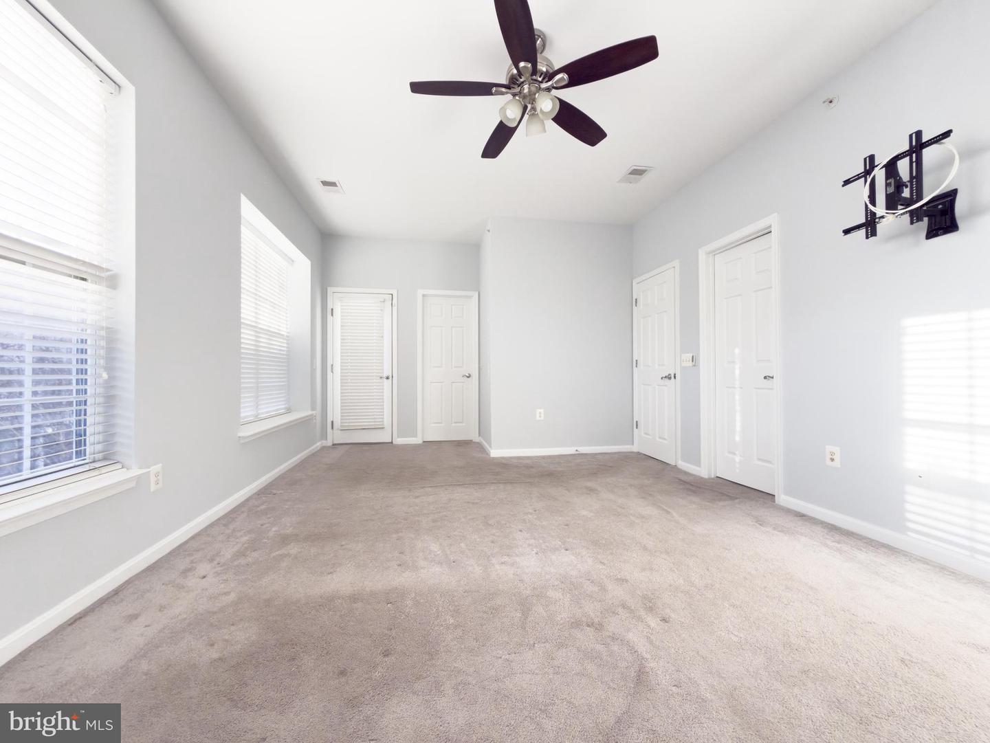 1832 CEDAR COVE WAY #2-4B, WOODBRIDGE, Virginia 22191, 3 Bedrooms Bedrooms, ,2 BathroomsBathrooms,Residential,For sale,1832 CEDAR COVE WAY #2-4B,VAPW2111078 MLS # VAPW2111078