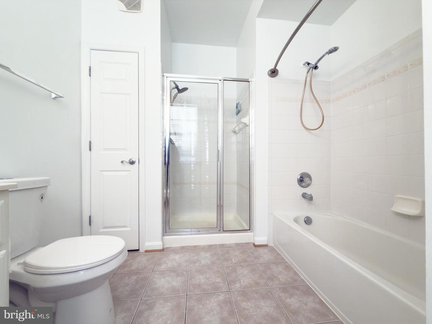 1832 CEDAR COVE WAY #2-4B, WOODBRIDGE, Virginia 22191, 3 Bedrooms Bedrooms, ,2 BathroomsBathrooms,Residential,For sale,1832 CEDAR COVE WAY #2-4B,VAPW2111078 MLS # VAPW2111078