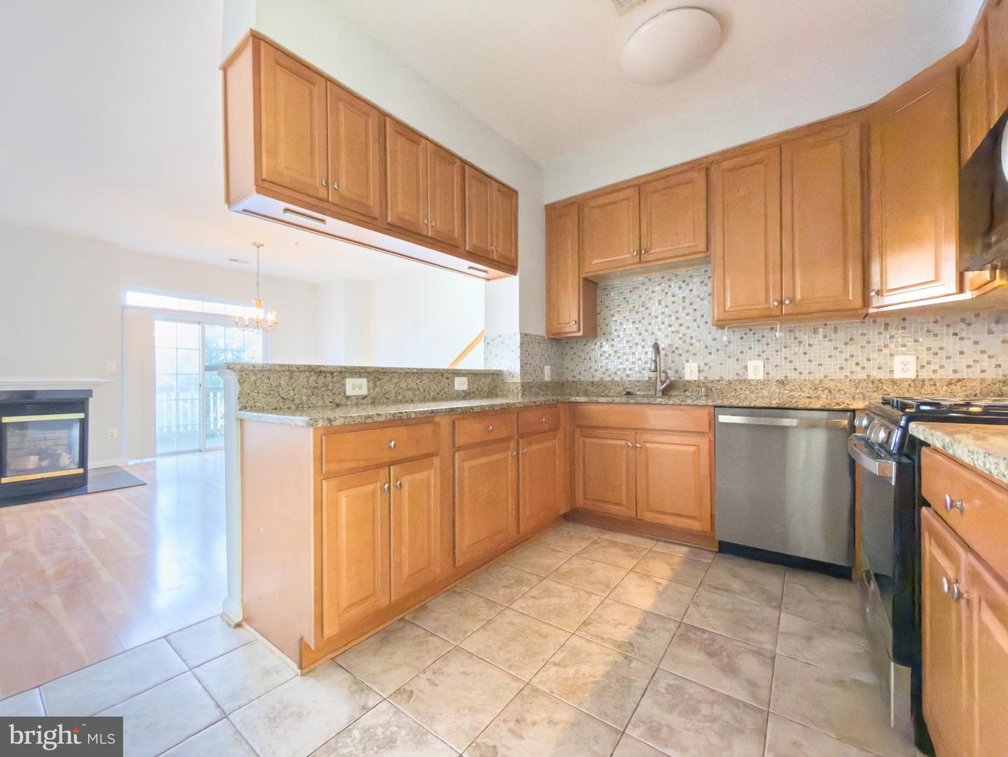 1832 CEDAR COVE WAY #2-4B, WOODBRIDGE, Virginia 22191, 3 Bedrooms Bedrooms, ,2 BathroomsBathrooms,Residential,For sale,1832 CEDAR COVE WAY #2-4B,VAPW2111078 MLS # VAPW2111078