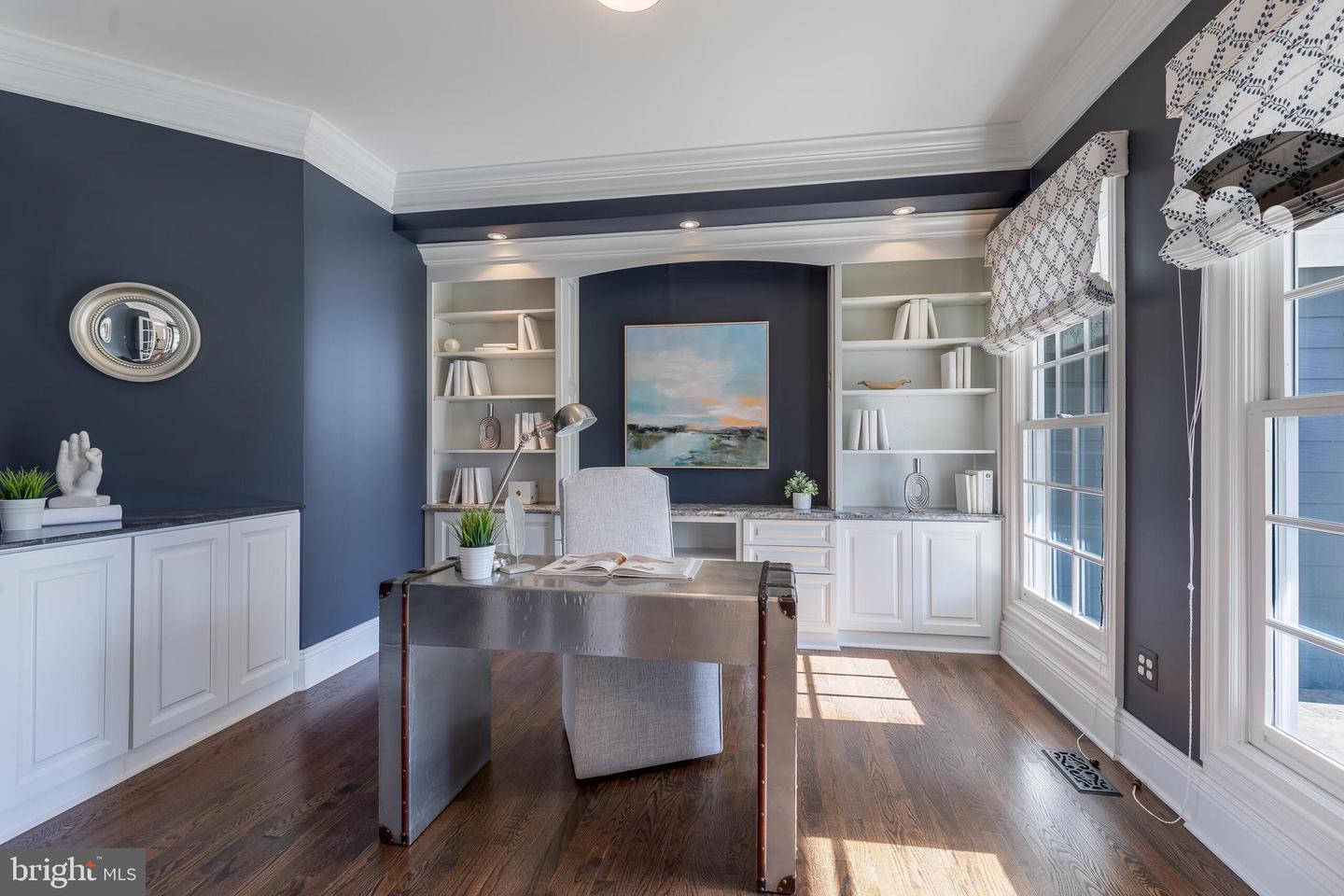 6020 COPELY LN, MCLEAN, Virginia 22101, 6 Bedrooms Bedrooms, ,6 BathroomsBathrooms,Residential,For sale,6020 COPELY LN,VAFX2287254 MLS # VAFX2287254