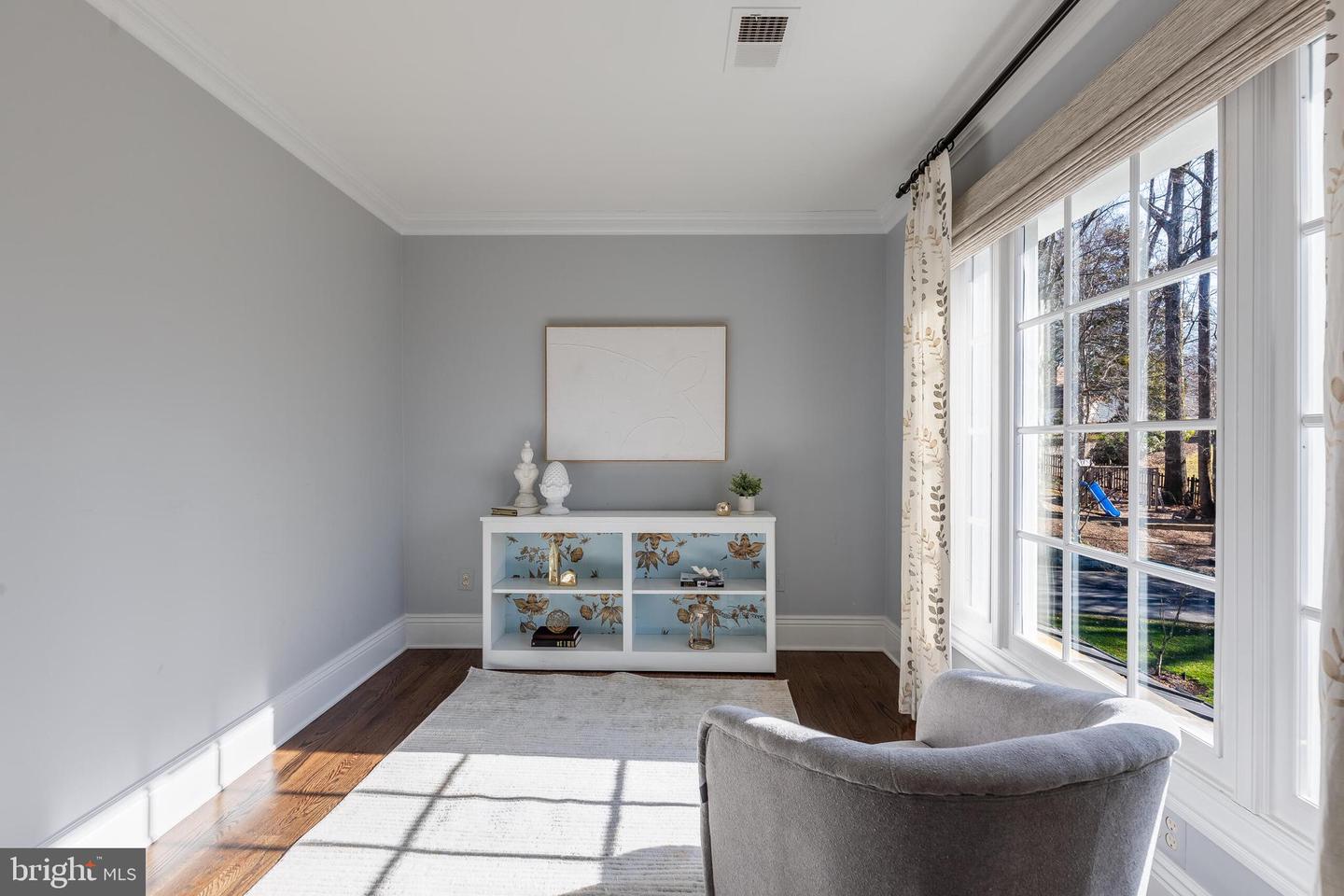 6020 COPELY LN, MCLEAN, Virginia 22101, 6 Bedrooms Bedrooms, ,6 BathroomsBathrooms,Residential,For sale,6020 COPELY LN,VAFX2287254 MLS # VAFX2287254