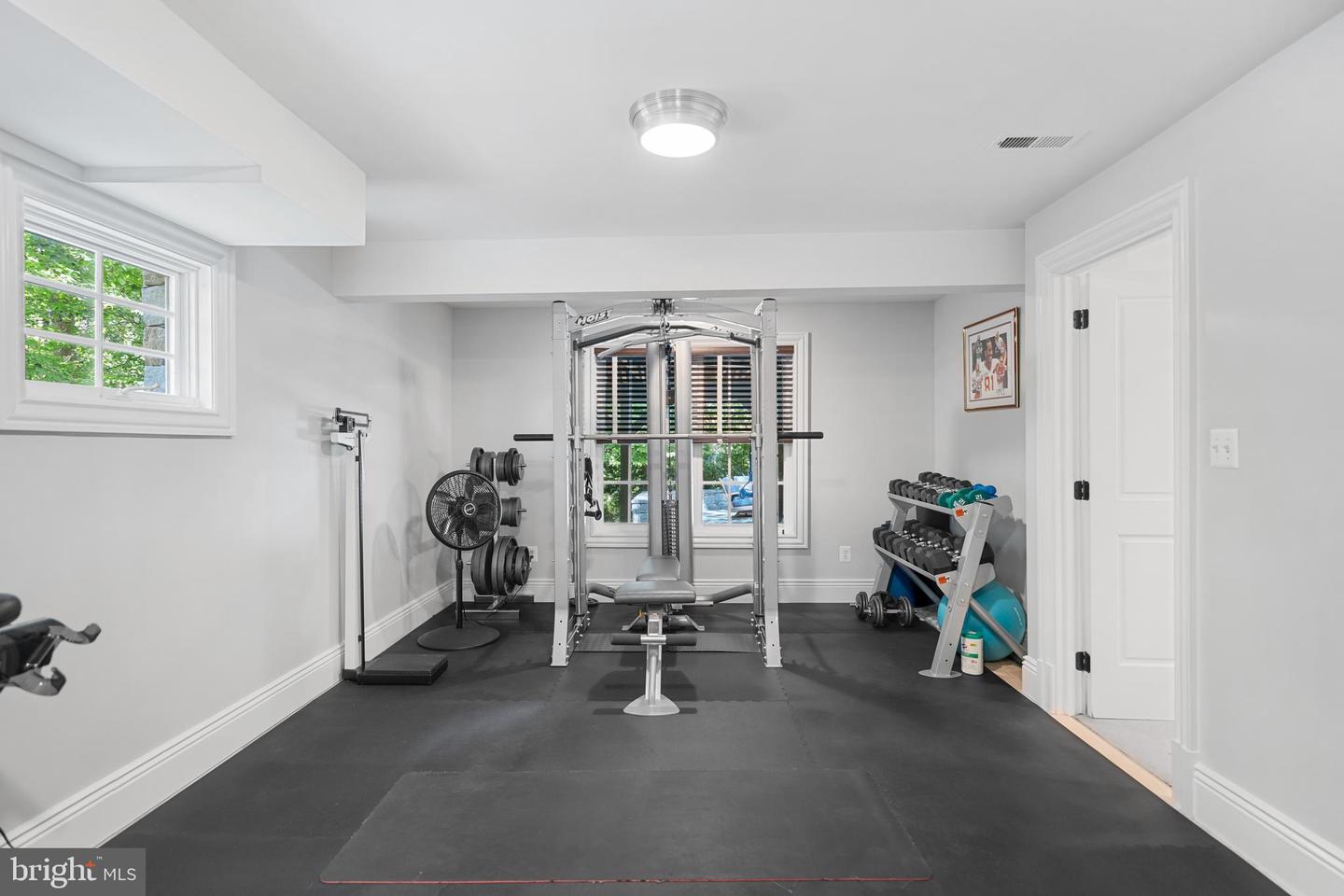 6020 COPELY LN, MCLEAN, Virginia 22101, 6 Bedrooms Bedrooms, ,6 BathroomsBathrooms,Residential,For sale,6020 COPELY LN,VAFX2287254 MLS # VAFX2287254