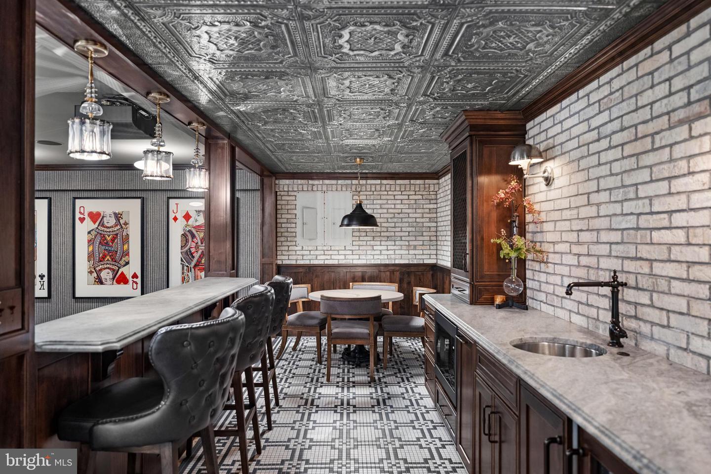 6020 COPELY LN, MCLEAN, Virginia 22101, 6 Bedrooms Bedrooms, ,6 BathroomsBathrooms,Residential,For sale,6020 COPELY LN,VAFX2287254 MLS # VAFX2287254