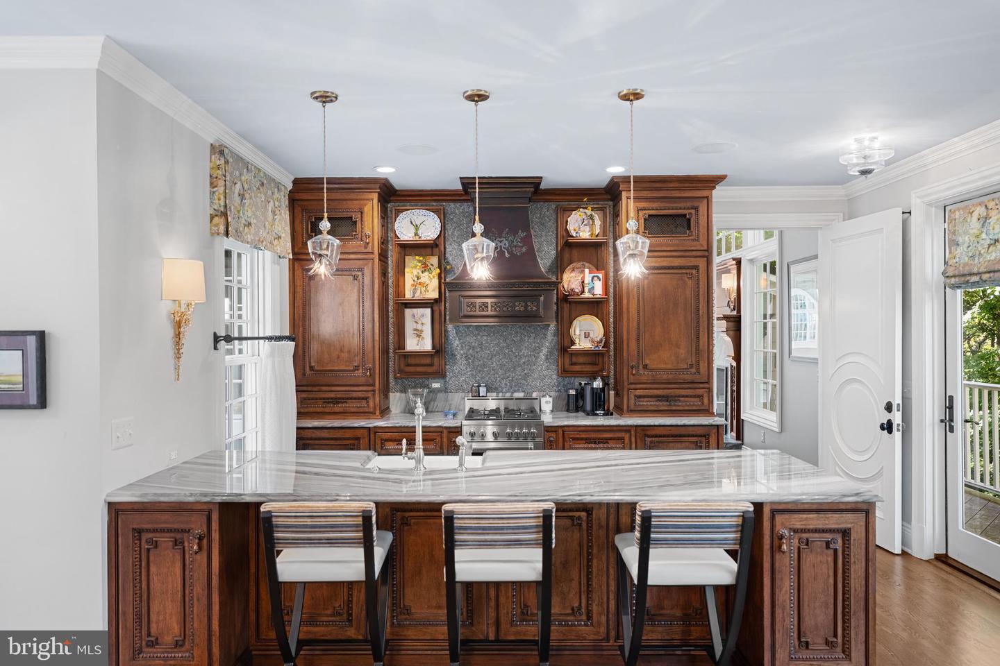 6020 COPELY LN, MCLEAN, Virginia 22101, 6 Bedrooms Bedrooms, ,6 BathroomsBathrooms,Residential,For sale,6020 COPELY LN,VAFX2287254 MLS # VAFX2287254