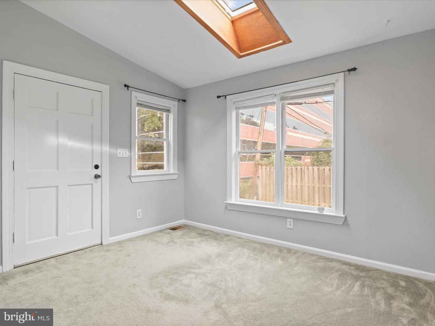 2400 ARLINGTON BLVD, ARLINGTON, Virginia 22204, 5 Bedrooms Bedrooms, 11 Rooms Rooms,2 BathroomsBathrooms,Residential,For sale,2400 ARLINGTON BLVD,VAAR2068060 MLS # VAAR2068060