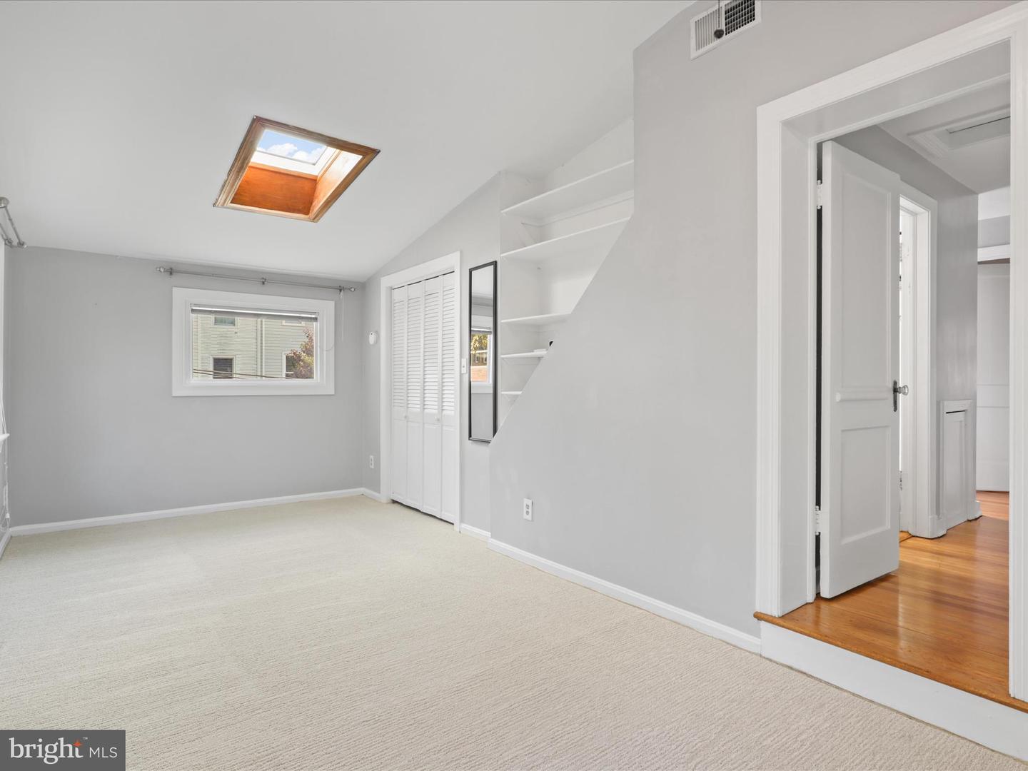 2400 ARLINGTON BLVD, ARLINGTON, Virginia 22204, 5 Bedrooms Bedrooms, 11 Rooms Rooms,2 BathroomsBathrooms,Residential,For sale,2400 ARLINGTON BLVD,VAAR2068060 MLS # VAAR2068060