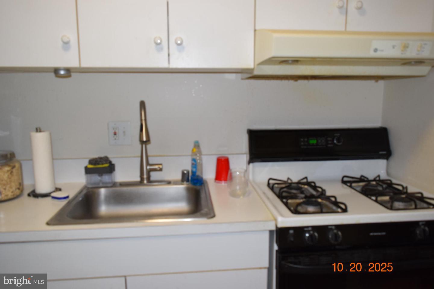 10027 FAIR WOODS DR #322, FAIRFAX, Virginia 22030, 1 Bedroom Bedrooms, 2 Rooms Rooms,1 BathroomBathrooms,Residential,For sale,10027 FAIR WOODS DR #322,VAFC2007708 MLS # VAFC2007708