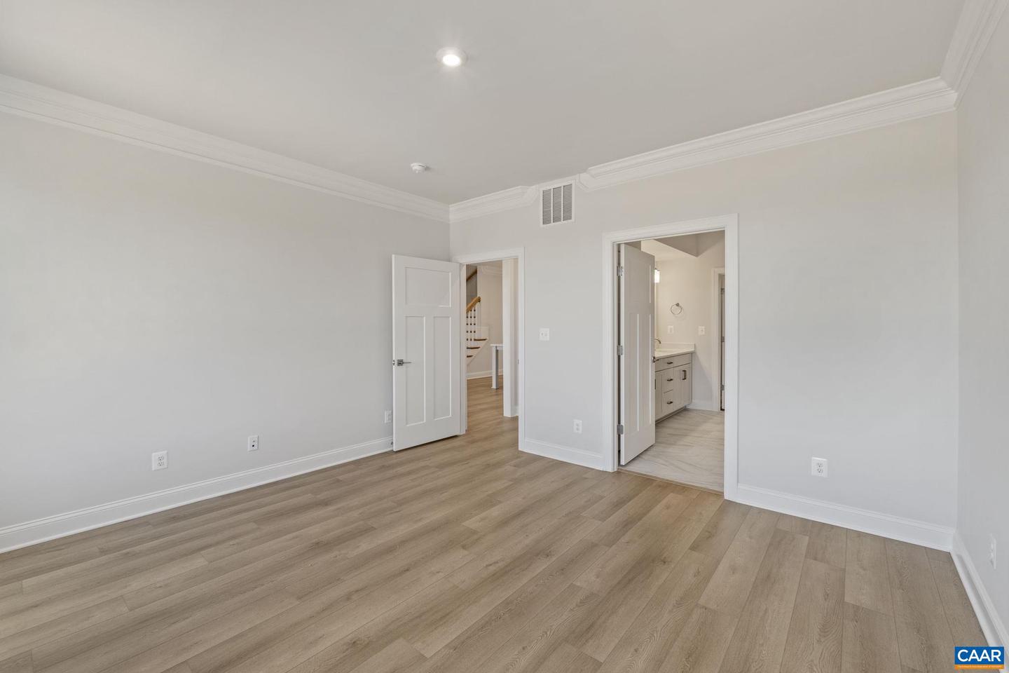 4B-430 BELVEDERE BLVD, CHARLOTTESVILLE, Virginia 22901, 4 Bedrooms Bedrooms, ,3 BathroomsBathrooms,Residential,For sale,4B-430 BELVEDERE BLVD,672771 MLS # 672771