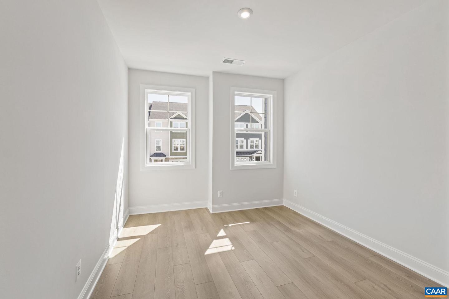 4B-430 BELVEDERE BLVD, CHARLOTTESVILLE, Virginia 22901, 4 Bedrooms Bedrooms, ,3 BathroomsBathrooms,Residential,For sale,4B-430 BELVEDERE BLVD,672771 MLS # 672771