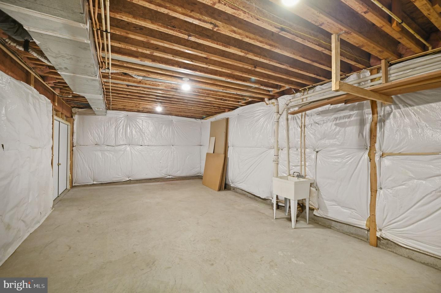 121 WATERSIDE LN, CROSS JUNCTION, Virginia 22625, 3 Bedrooms Bedrooms, ,2 BathroomsBathrooms,Residential,For sale,121 WATERSIDE LN,VAFV2039192 MLS # VAFV2039192