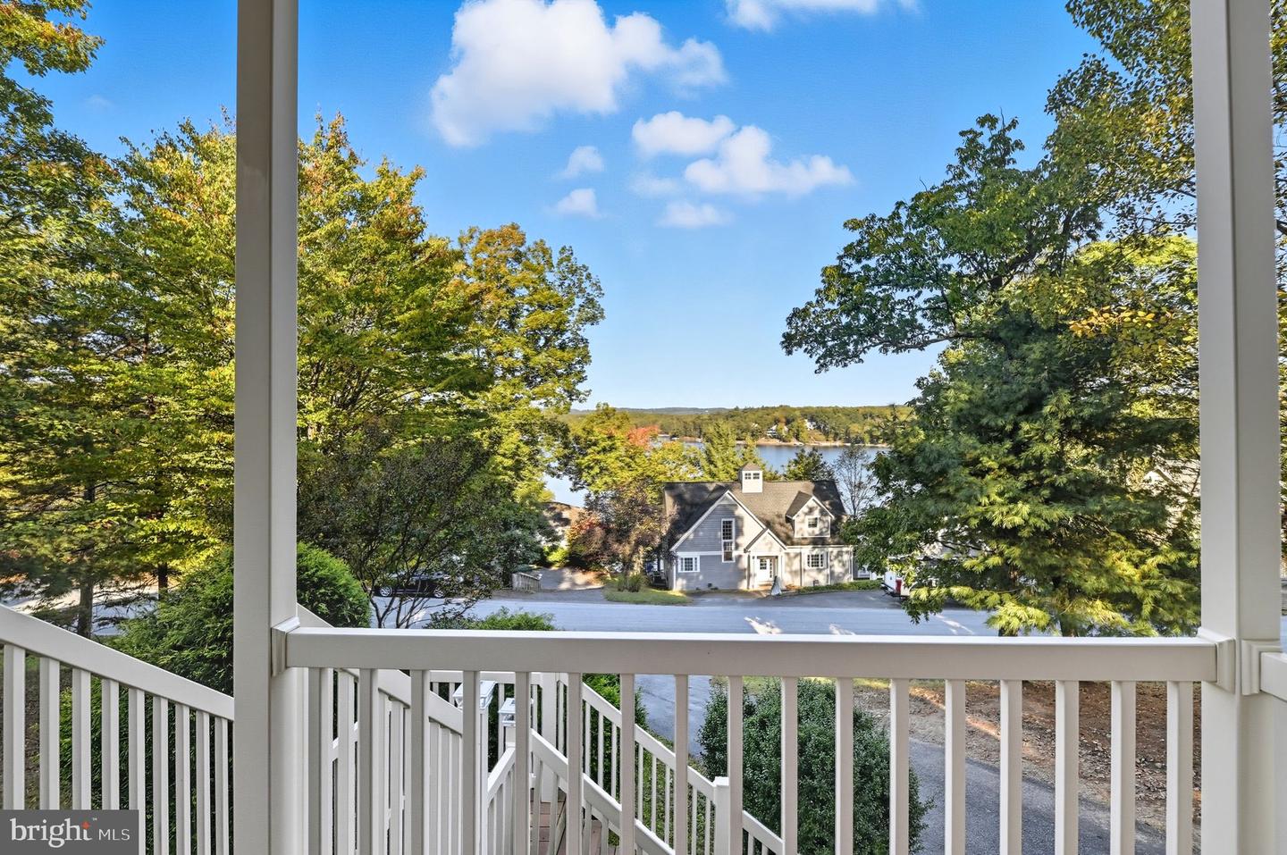 121 WATERSIDE LN, CROSS JUNCTION, Virginia 22625, 3 Bedrooms Bedrooms, ,2 BathroomsBathrooms,Residential,For sale,121 WATERSIDE LN,VAFV2039192 MLS # VAFV2039192