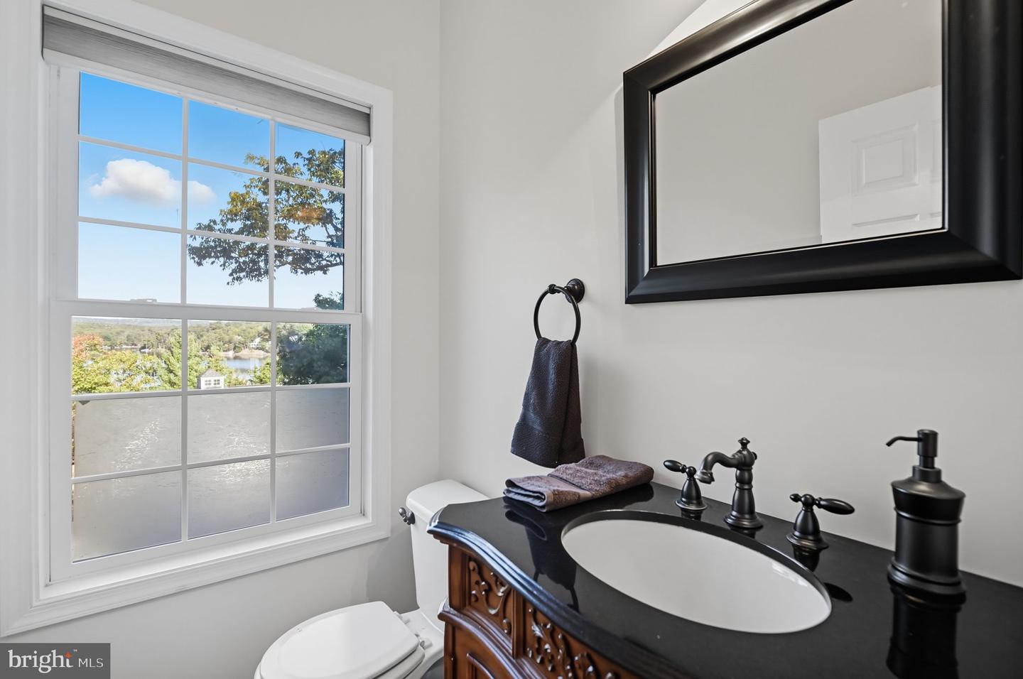 121 WATERSIDE LN, CROSS JUNCTION, Virginia 22625, 3 Bedrooms Bedrooms, ,2 BathroomsBathrooms,Residential,For sale,121 WATERSIDE LN,VAFV2039192 MLS # VAFV2039192