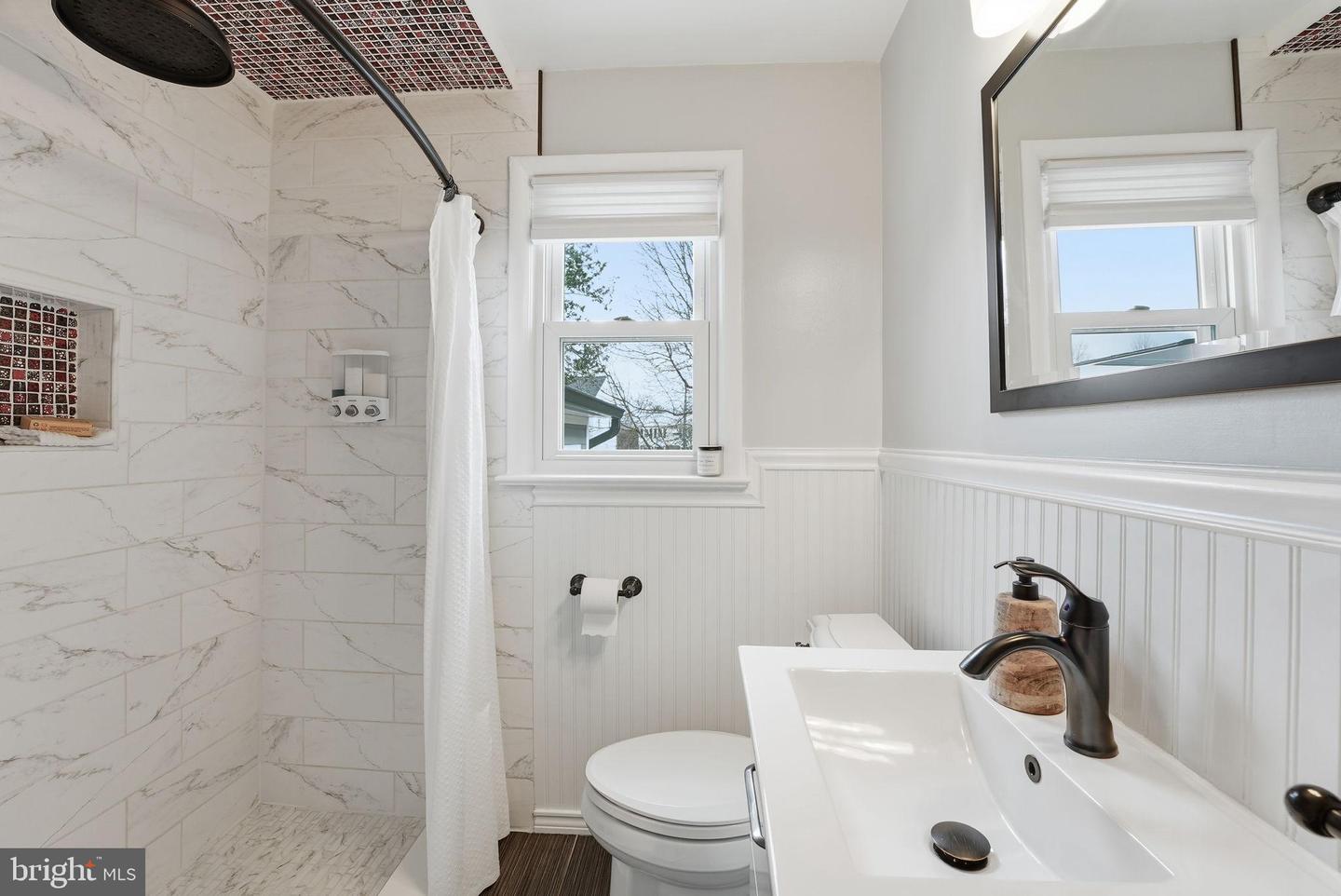 6803 DERRELL CT, ALEXANDRIA, Virginia 22307, 3 Bedrooms Bedrooms, 13 Rooms Rooms,2 BathroomsBathrooms,Residential,For sale,6803 DERRELL CT,VAFX2282060 MLS # VAFX2282060