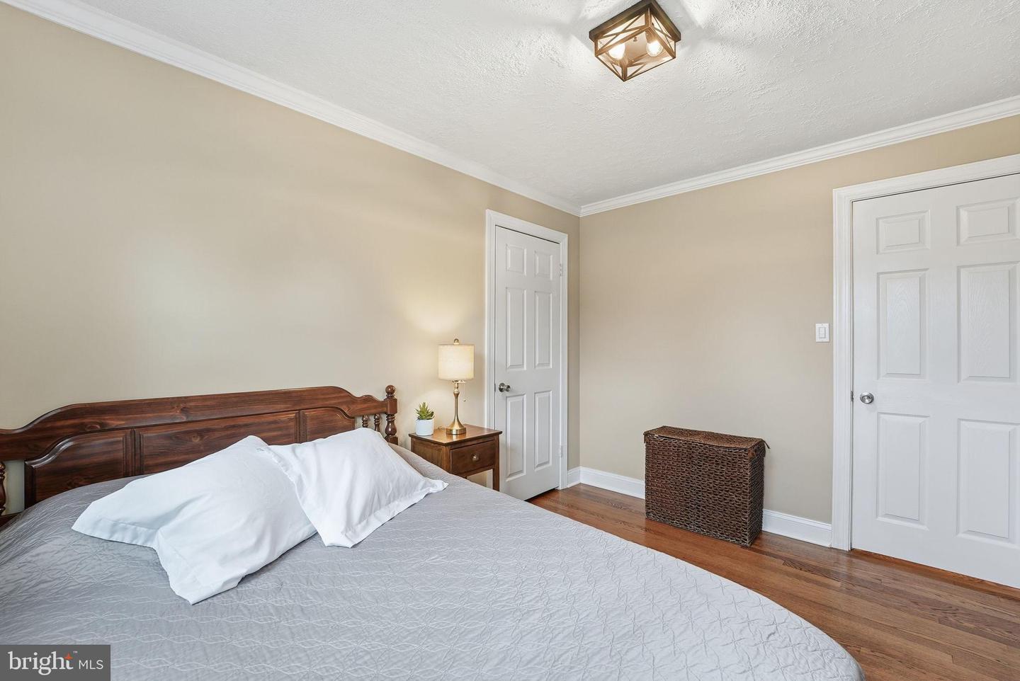 6803 DERRELL CT, ALEXANDRIA, Virginia 22307, 3 Bedrooms Bedrooms, 13 Rooms Rooms,2 BathroomsBathrooms,Residential,For sale,6803 DERRELL CT,VAFX2282060 MLS # VAFX2282060