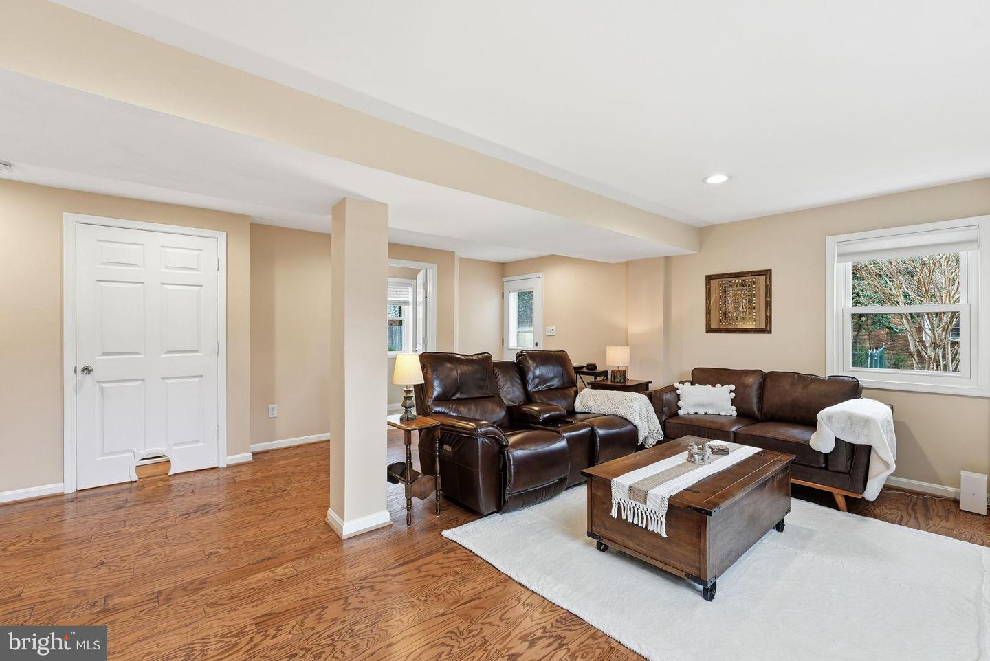 6803 DERRELL CT, ALEXANDRIA, Virginia 22307, 3 Bedrooms Bedrooms, 13 Rooms Rooms,2 BathroomsBathrooms,Residential,For sale,6803 DERRELL CT,VAFX2282060 MLS # VAFX2282060