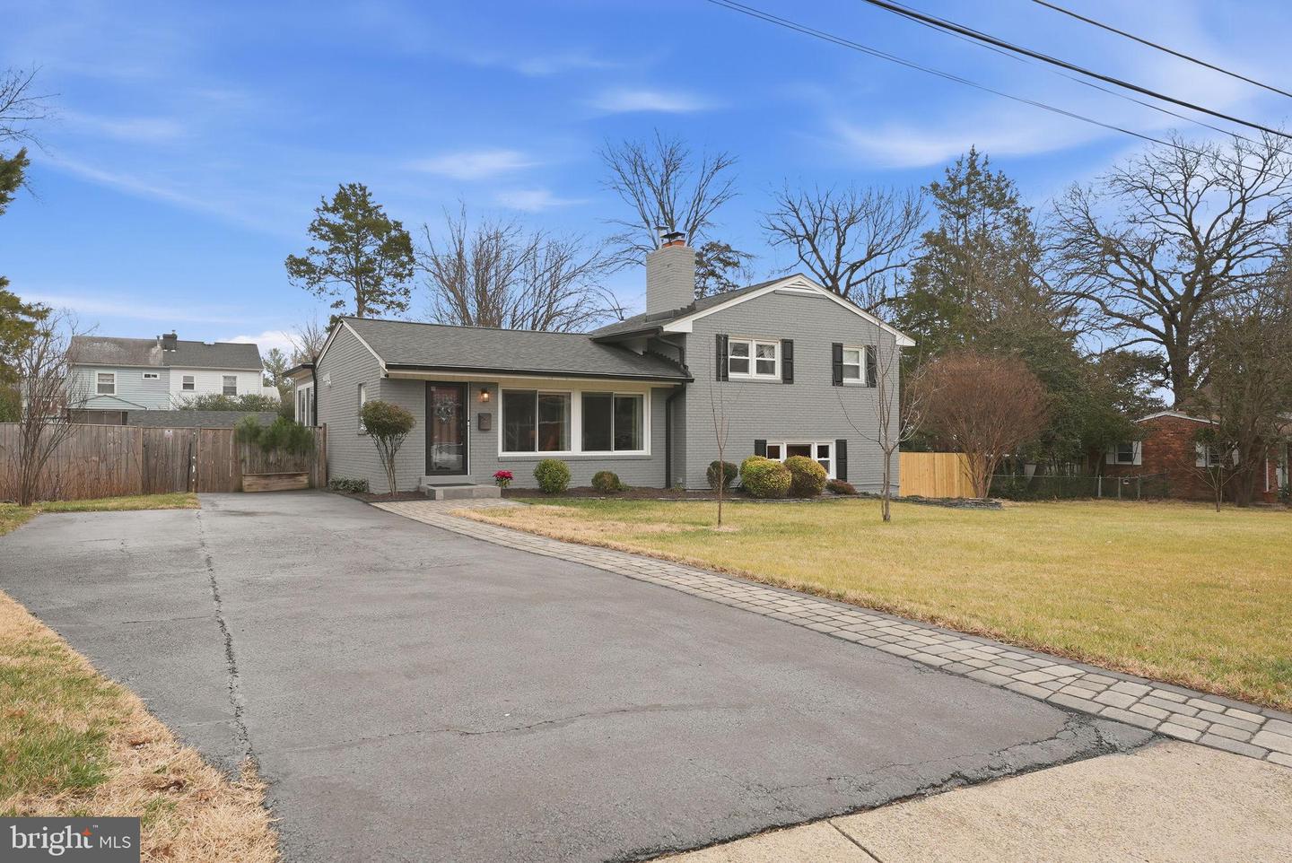 6803 DERRELL CT, ALEXANDRIA, Virginia 22307, 3 Bedrooms Bedrooms, 13 Rooms Rooms,2 BathroomsBathrooms,Residential,For sale,6803 DERRELL CT,VAFX2282060 MLS # VAFX2282060