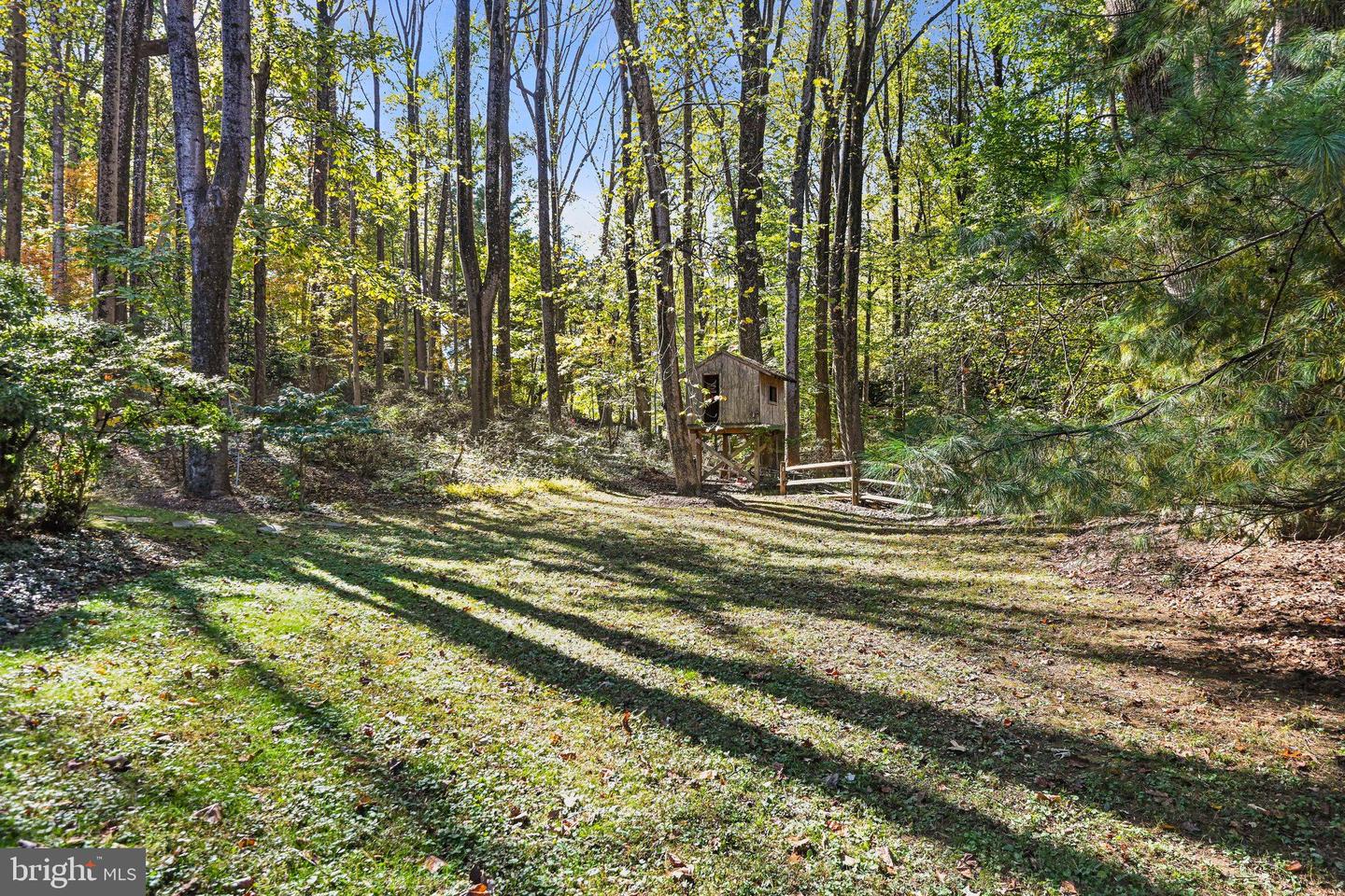 11273-A WAPLES MILL RD, OAKTON, Virginia 22124, 4 Bedrooms Bedrooms, ,2 BathroomsBathrooms,Residential,For sale,11273-A WAPLES MILL RD,VAFX2282444 MLS # VAFX2282444