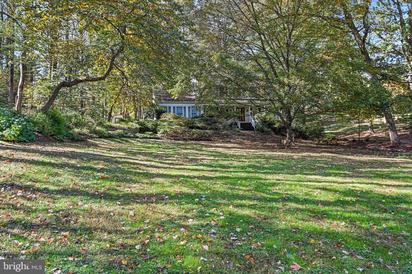 11273-A WAPLES MILL RD, OAKTON, Virginia 22124, 4 Bedrooms Bedrooms, ,2 BathroomsBathrooms,Residential,For sale,11273-A WAPLES MILL RD,VAFX2282444 MLS # VAFX2282444