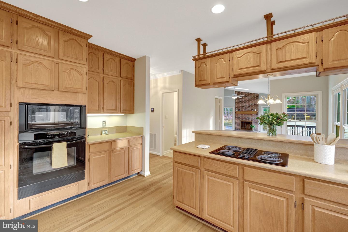 11273-A WAPLES MILL RD, OAKTON, Virginia 22124, 4 Bedrooms Bedrooms, ,2 BathroomsBathrooms,Residential,For sale,11273-A WAPLES MILL RD,VAFX2282444 MLS # VAFX2282444