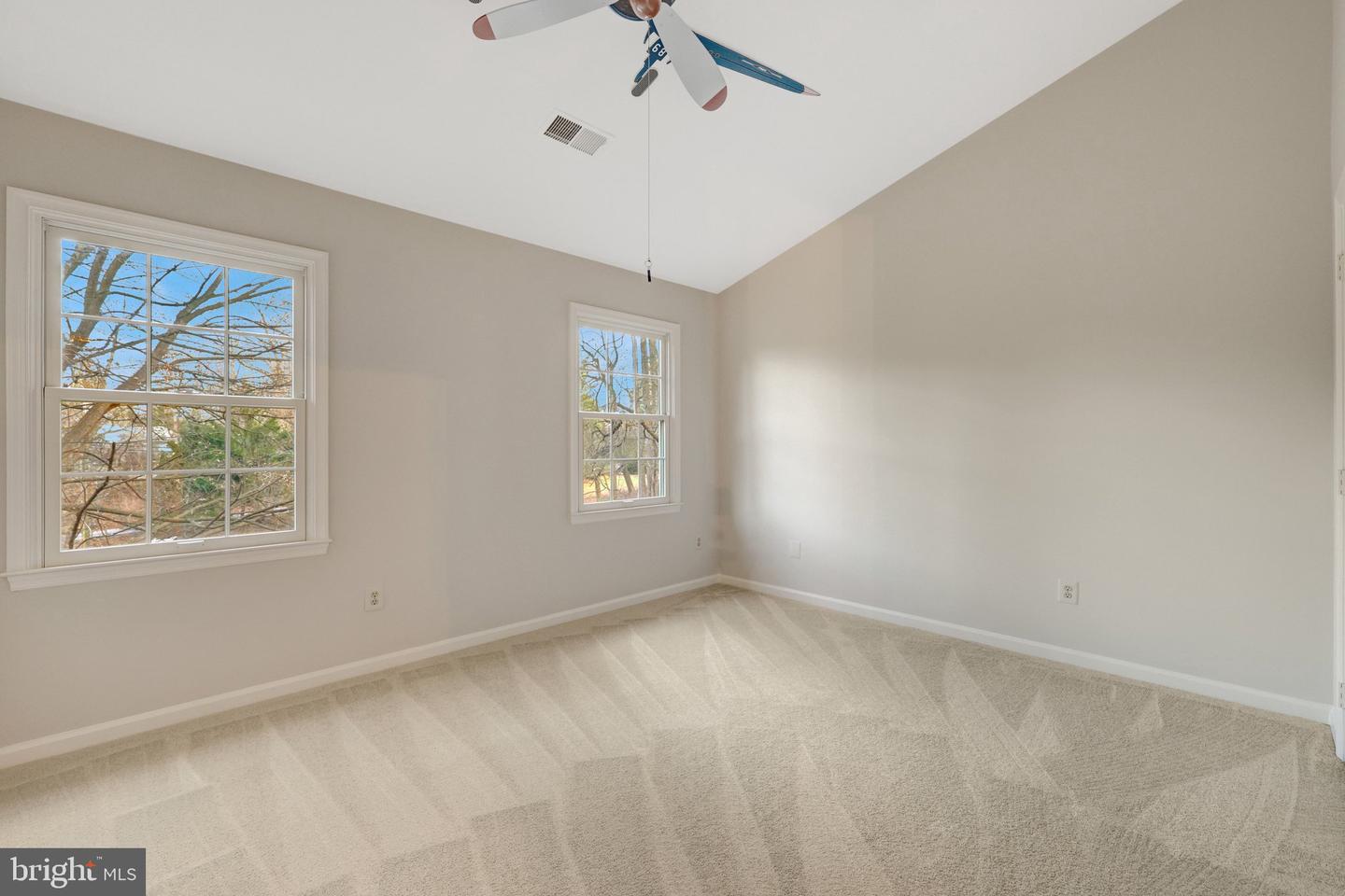 11273-A WAPLES MILL RD, OAKTON, Virginia 22124, 4 Bedrooms Bedrooms, ,2 BathroomsBathrooms,Residential,For sale,11273-A WAPLES MILL RD,VAFX2282444 MLS # VAFX2282444