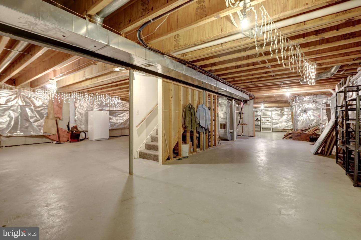 11273-A WAPLES MILL RD, OAKTON, Virginia 22124, 4 Bedrooms Bedrooms, ,2 BathroomsBathrooms,Residential,For sale,11273-A WAPLES MILL RD,VAFX2282444 MLS # VAFX2282444