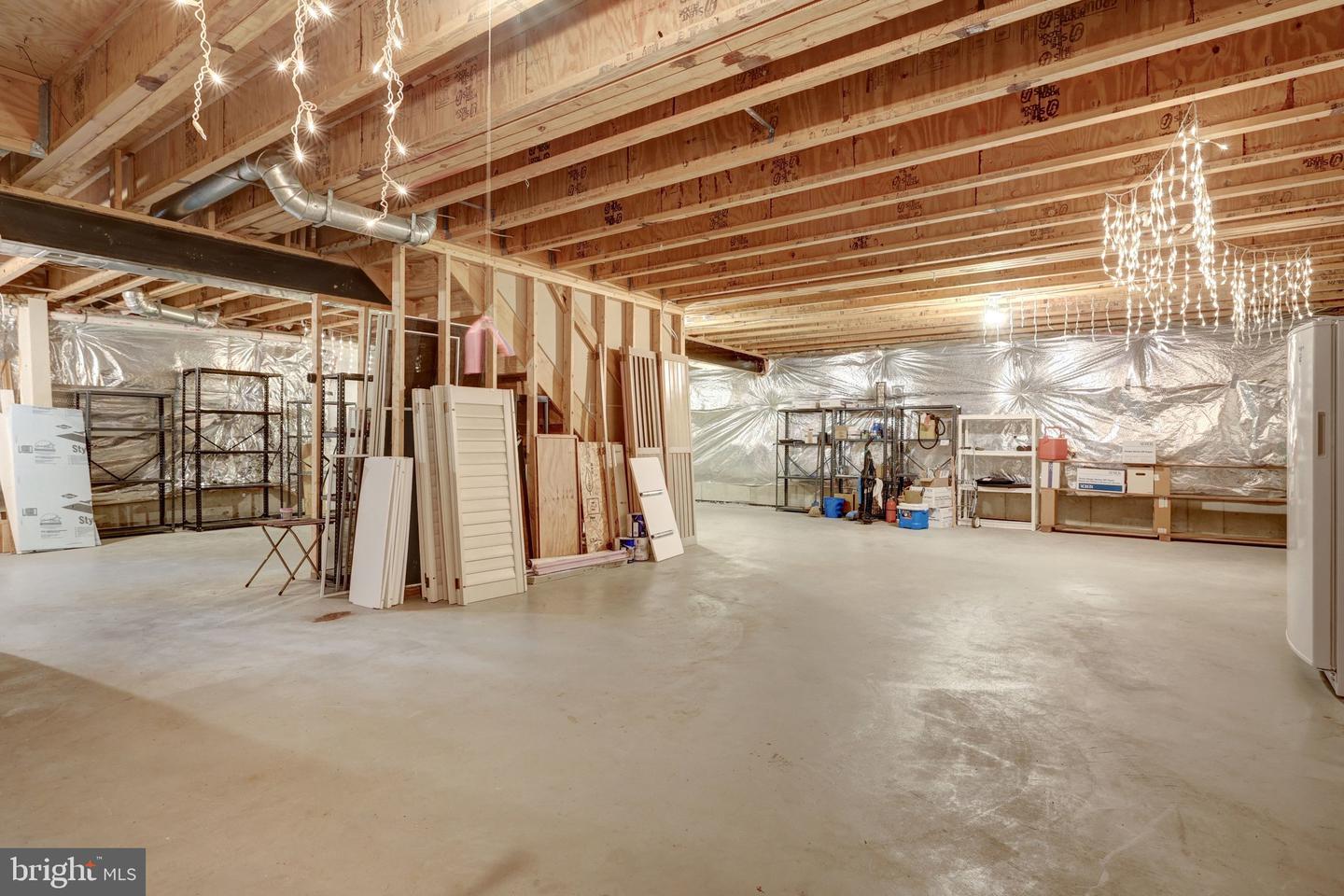 11273-A WAPLES MILL RD, OAKTON, Virginia 22124, 4 Bedrooms Bedrooms, ,2 BathroomsBathrooms,Residential,For sale,11273-A WAPLES MILL RD,VAFX2282444 MLS # VAFX2282444