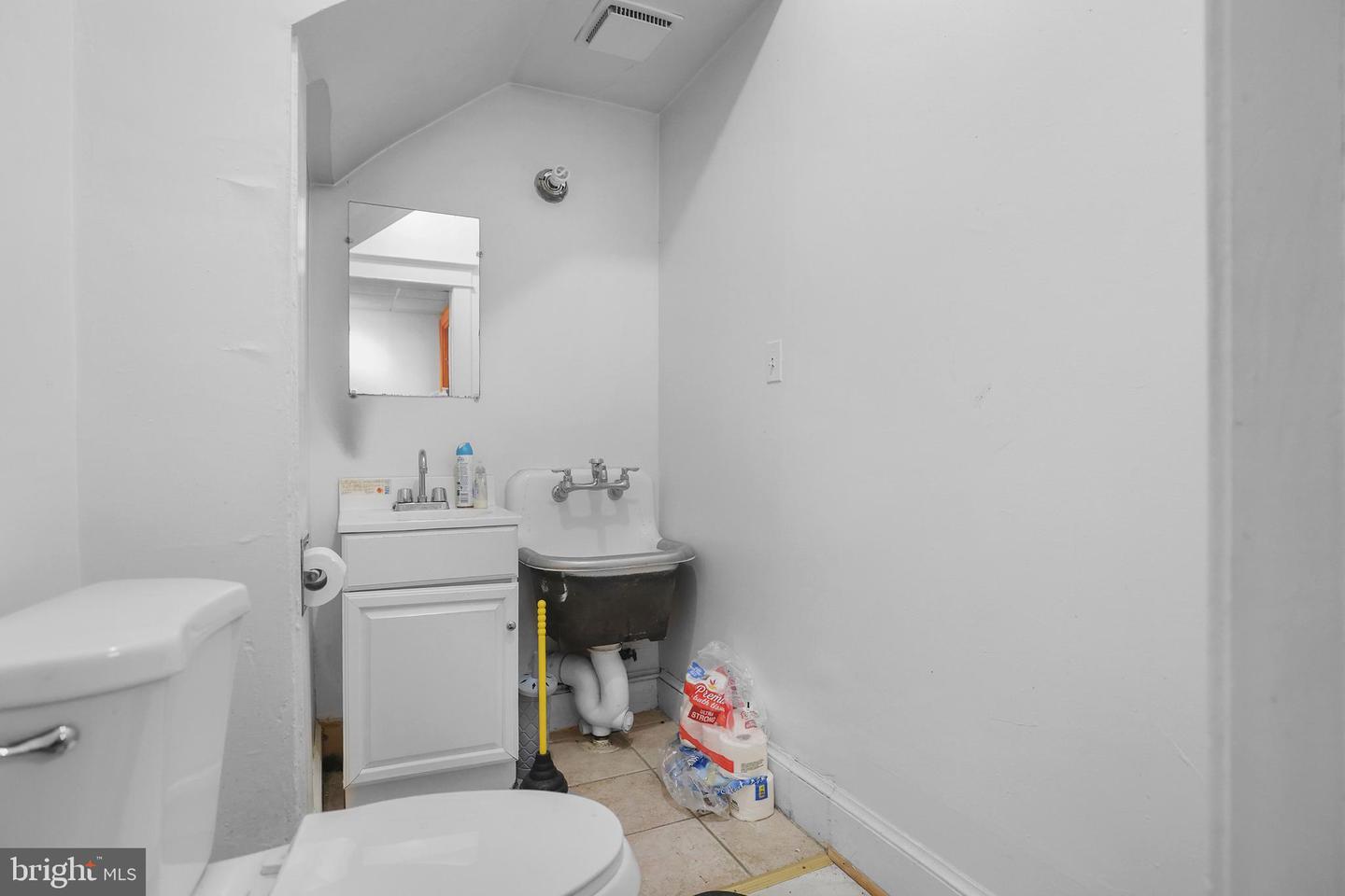 222 UPSHUR ST NW, WASHINGTON, District Of Columbia 20011, 4 Bedrooms Bedrooms, ,3 BathroomsBathrooms,Residential,For sale,222 UPSHUR ST NW,DCDC2242154 MLS # DCDC2242154