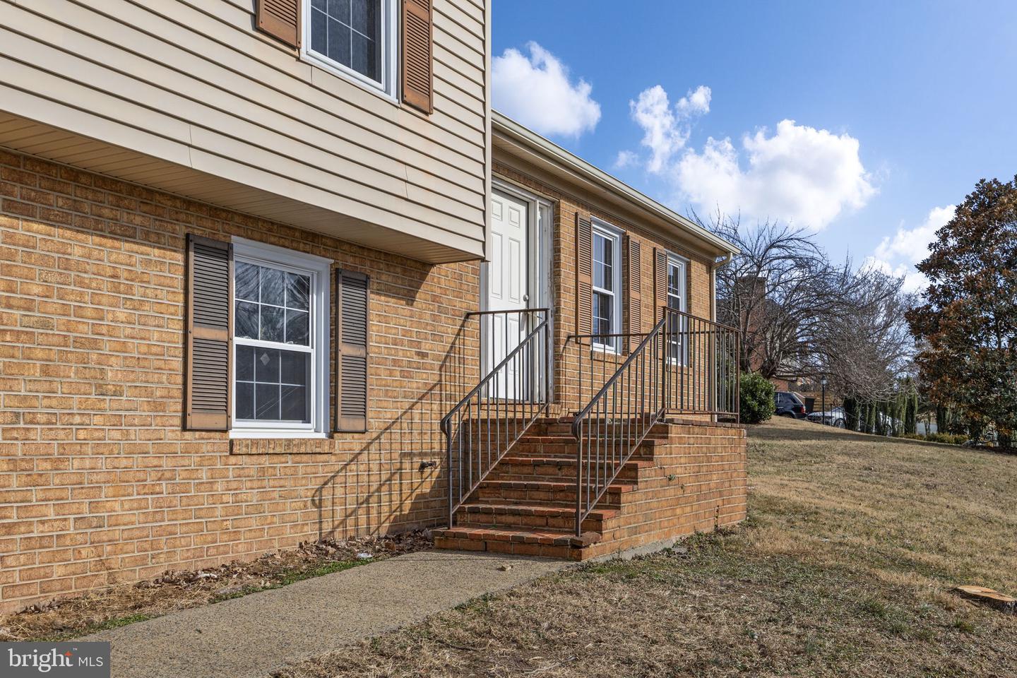 1703 VERMIRA PL, CHARLOTTESVILLE, Virginia 22901, 4 Bedrooms Bedrooms, ,3 BathroomsBathrooms,Residential,For sale,1703 VERMIRA PL,VAAB2001148 MLS # VAAB2001148