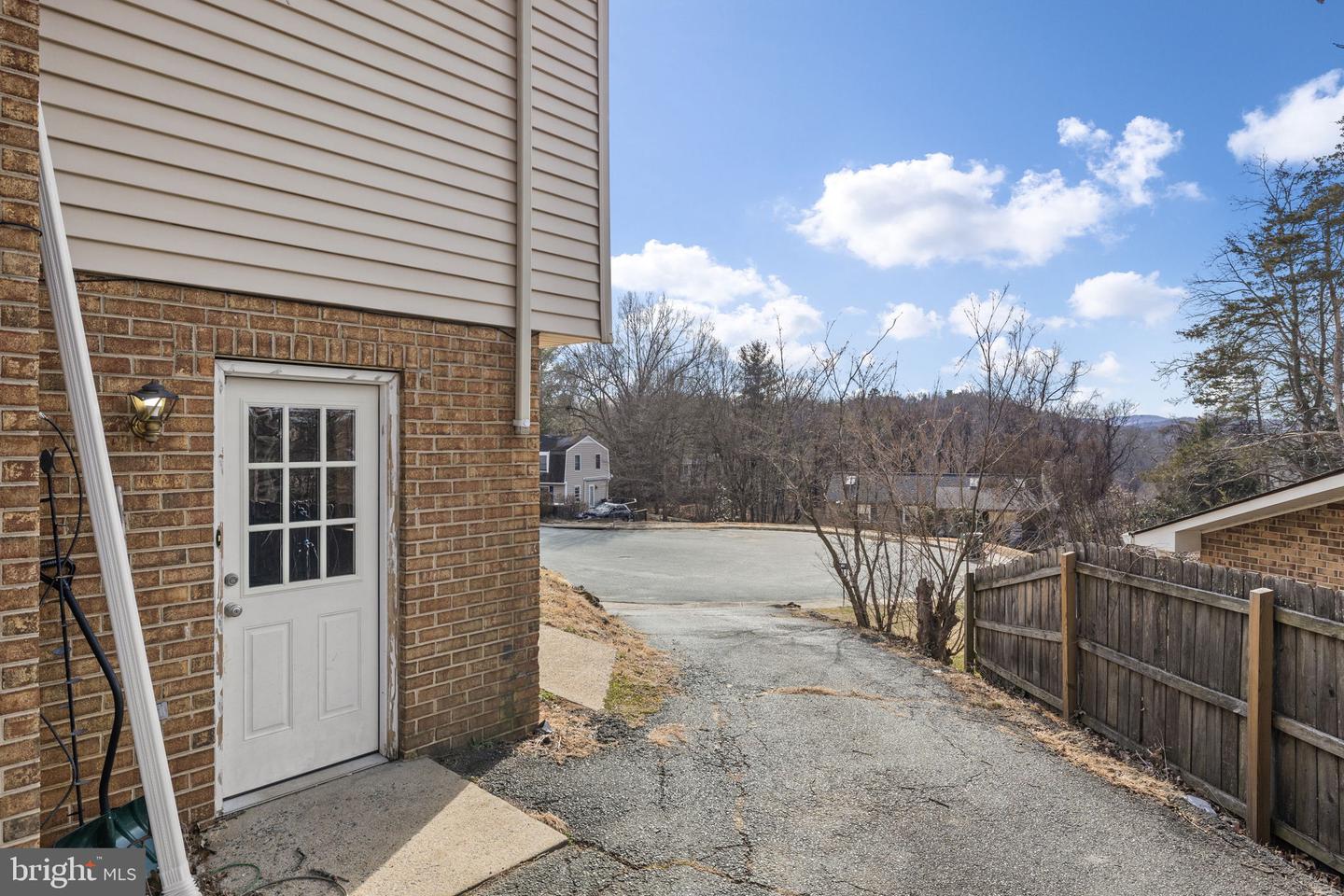 1703 VERMIRA PL, CHARLOTTESVILLE, Virginia 22901, 4 Bedrooms Bedrooms, ,3 BathroomsBathrooms,Residential,For sale,1703 VERMIRA PL,VAAB2001148 MLS # VAAB2001148