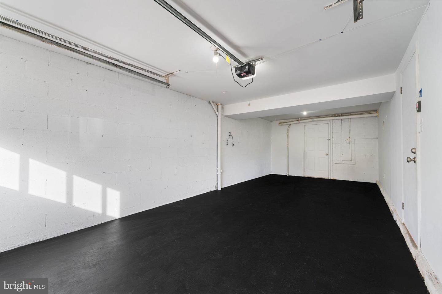 3901 6TH ST N #C, ARLINGTON, Virginia 22203, 2 Bedrooms Bedrooms, ,2 BathroomsBathrooms,Residential,For sale,3901 6TH ST N #C,VAAR2068078 MLS # VAAR2068078