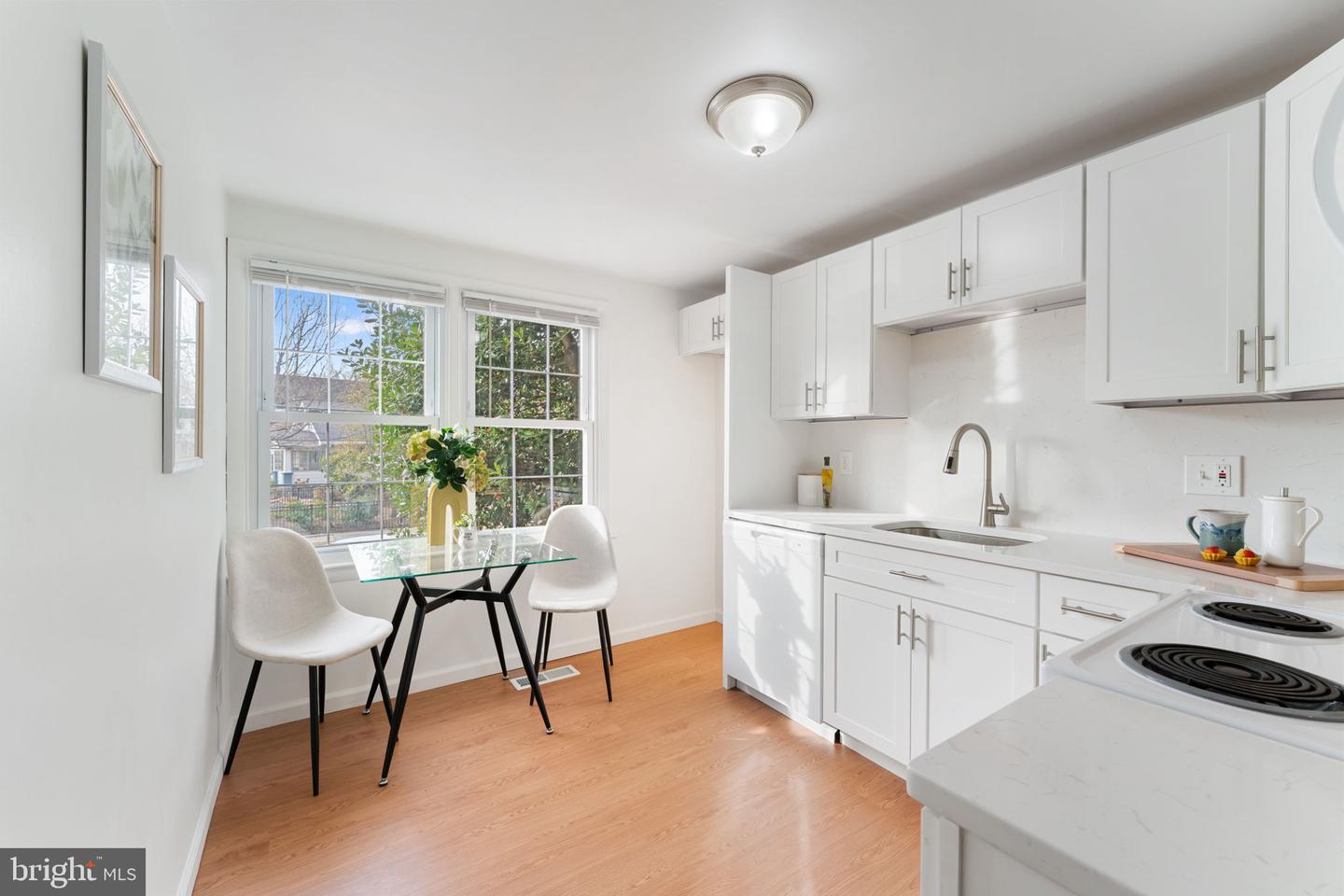 3901 6TH ST N #C, ARLINGTON, Virginia 22203, 2 Bedrooms Bedrooms, ,2 BathroomsBathrooms,Residential,For sale,3901 6TH ST N #C,VAAR2068078 MLS # VAAR2068078