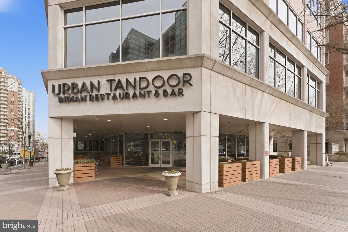 3901 6TH ST N #C, ARLINGTON, Virginia 22203, 2 Bedrooms Bedrooms, ,2 BathroomsBathrooms,Residential,For sale,3901 6TH ST N #C,VAAR2068078 MLS # VAAR2068078