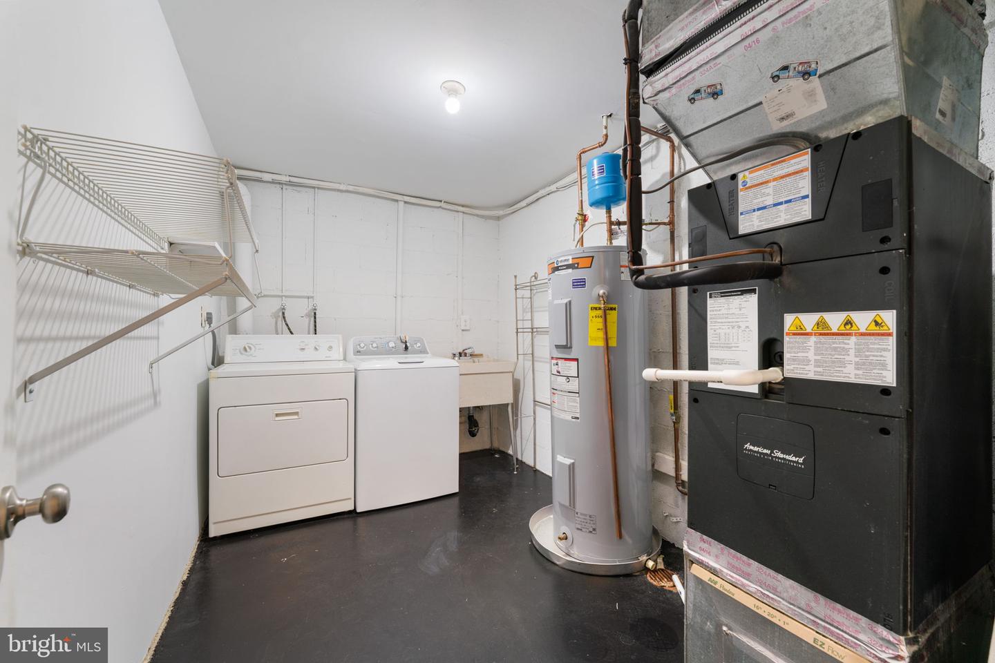 3901 6TH ST N #C, ARLINGTON, Virginia 22203, 2 Bedrooms Bedrooms, ,2 BathroomsBathrooms,Residential,For sale,3901 6TH ST N #C,VAAR2068078 MLS # VAAR2068078