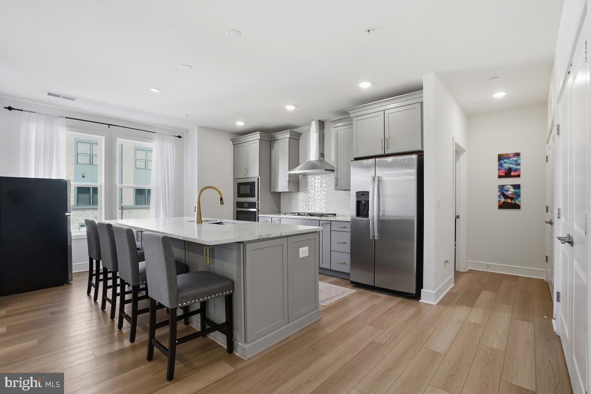 42874 FIREFLY SONATA TER #206, ASHBURN, Virginia 20148, 3 Bedrooms Bedrooms, 5 Rooms Rooms,2 BathroomsBathrooms,Residential,For sale,42874 FIREFLY SONATA TER #206,VALO2114524 MLS # VALO2114524