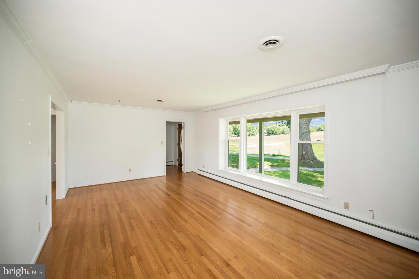 1306 HAWKINS LN, KING GEORGE, Virginia 22485, 5 Bedrooms Bedrooms, ,4 BathroomsBathrooms,Residential,For sale,1306 HAWKINS LN,VAKG2006896 MLS # VAKG2006896