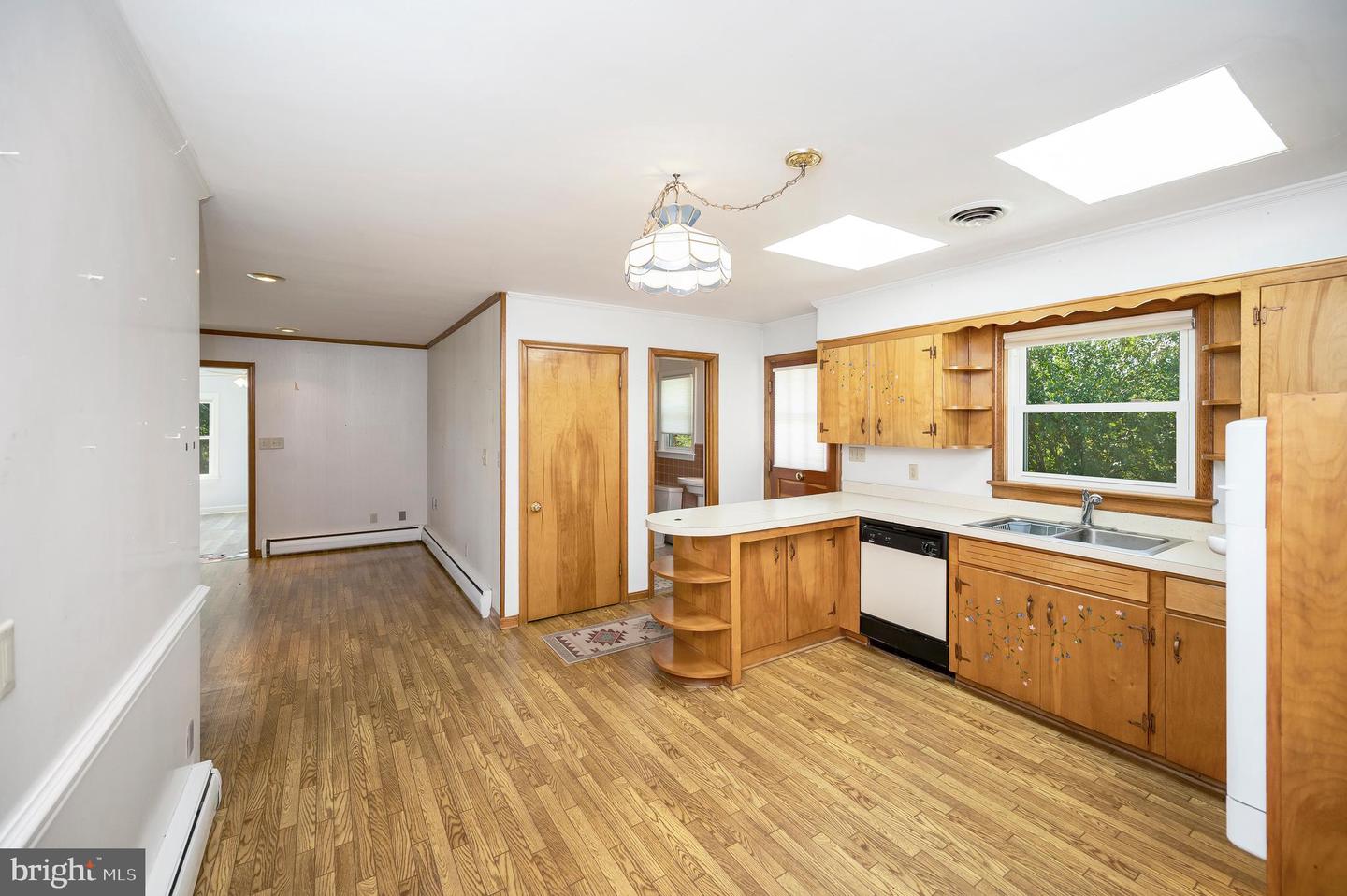 1306 HAWKINS LN, KING GEORGE, Virginia 22485, 5 Bedrooms Bedrooms, ,4 BathroomsBathrooms,Residential,For sale,1306 HAWKINS LN,VAKG2006896 MLS # VAKG2006896