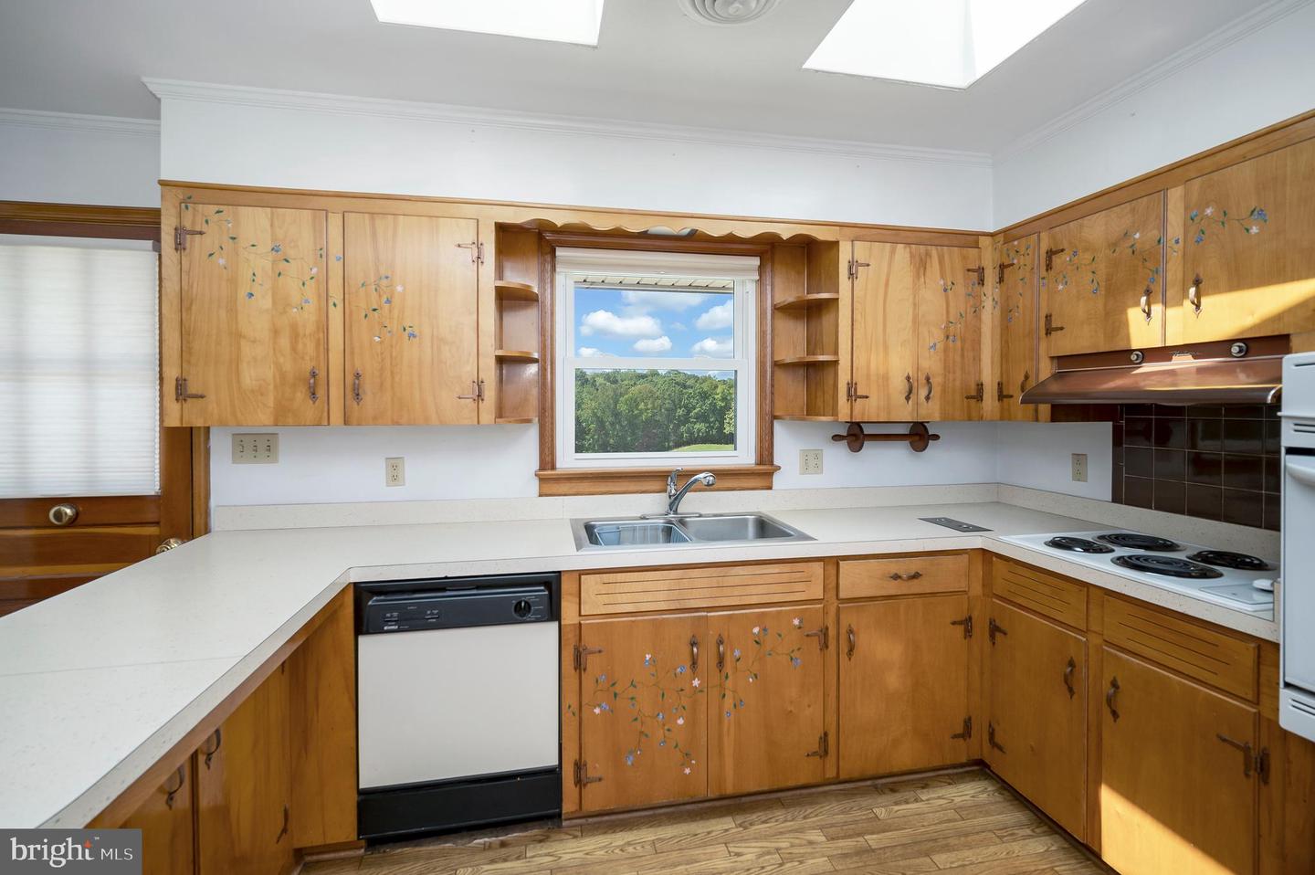 1306 HAWKINS LN, KING GEORGE, Virginia 22485, 5 Bedrooms Bedrooms, ,4 BathroomsBathrooms,Residential,For sale,1306 HAWKINS LN,VAKG2006896 MLS # VAKG2006896