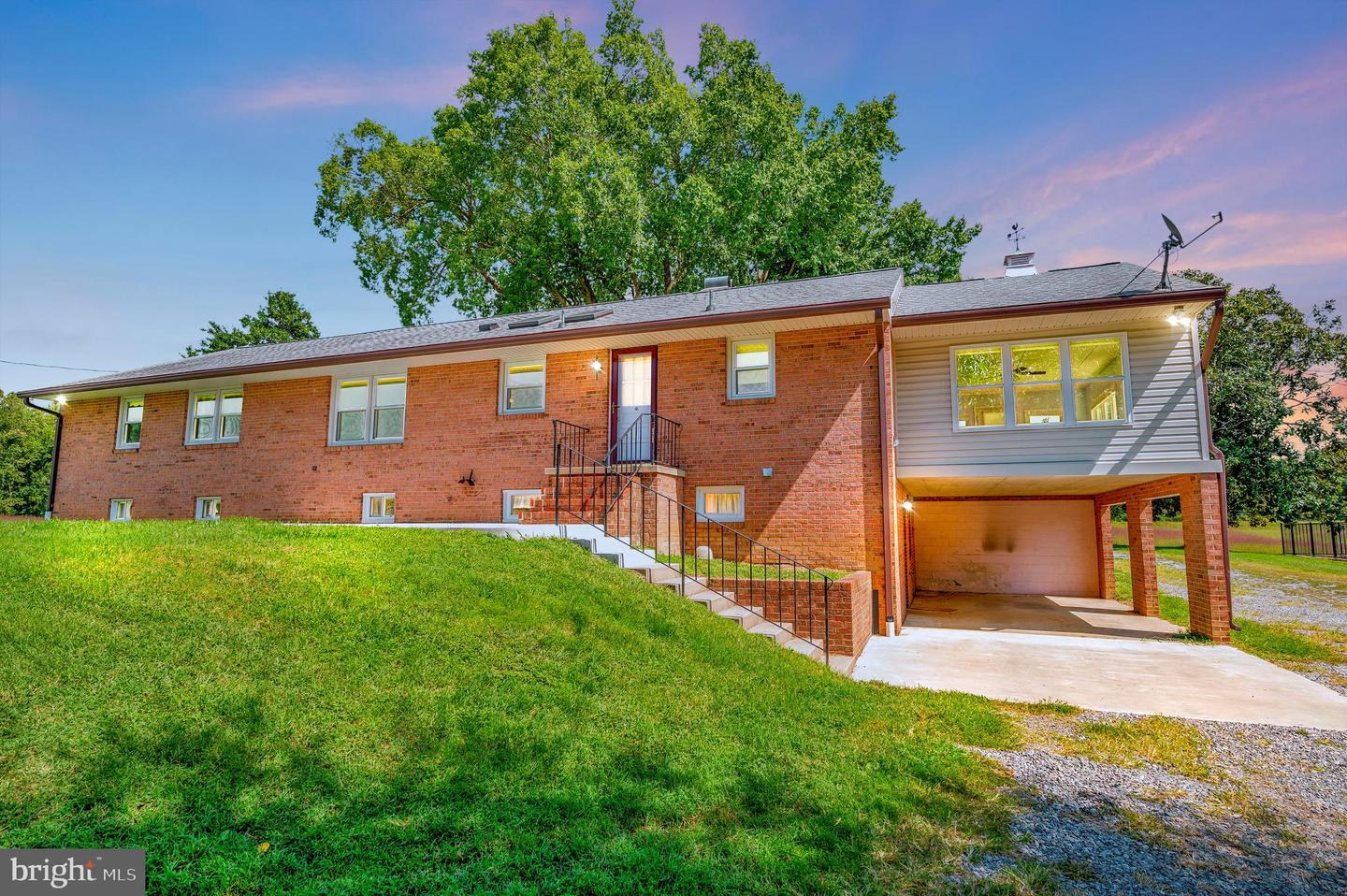 1306 HAWKINS LN, KING GEORGE, Virginia 22485, 5 Bedrooms Bedrooms, ,4 BathroomsBathrooms,Residential,For sale,1306 HAWKINS LN,VAKG2006896 MLS # VAKG2006896