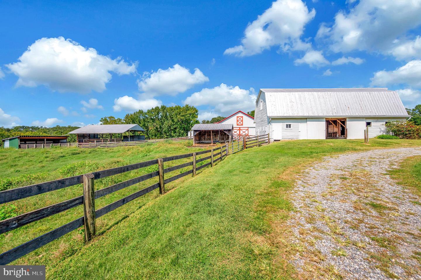 1306 HAWKINS LN, KING GEORGE, Virginia 22485, 5 Bedrooms Bedrooms, ,4 BathroomsBathrooms,Residential,For sale,1306 HAWKINS LN,VAKG2006896 MLS # VAKG2006896