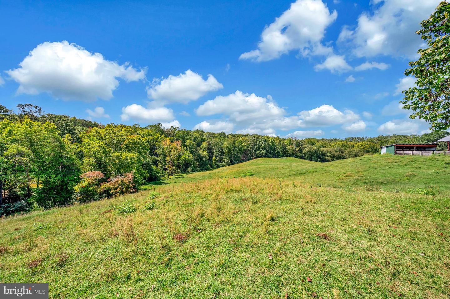 1306 HAWKINS LN, KING GEORGE, Virginia 22485, 5 Bedrooms Bedrooms, ,4 BathroomsBathrooms,Residential,For sale,1306 HAWKINS LN,VAKG2006896 MLS # VAKG2006896