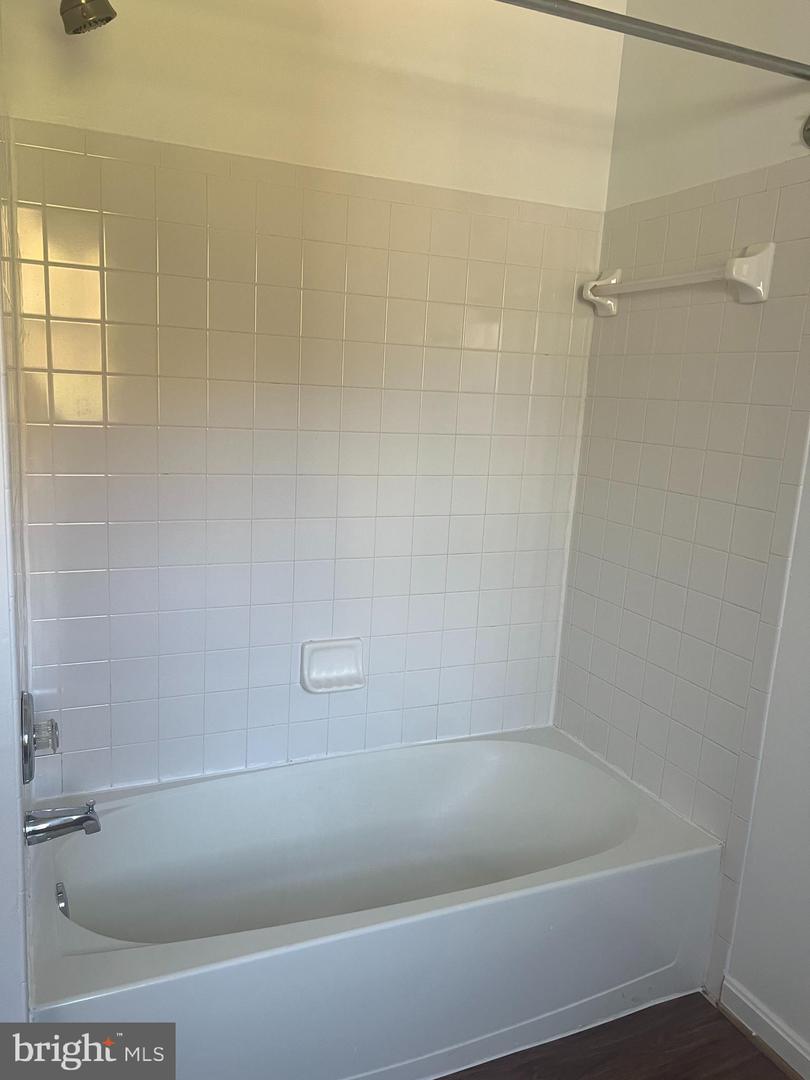 9418 BLACK HAWK CT, MANASSAS PARK, Virginia 20111, 3 Bedrooms Bedrooms, ,2 BathroomsBathrooms,Residential,For sale,9418 BLACK HAWK CT,VAMP2003348 MLS # VAMP2003348