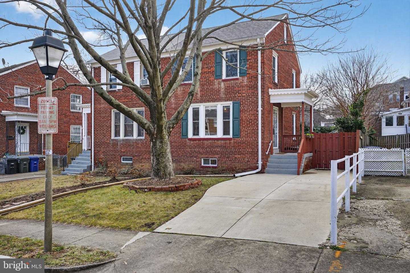 2604 S TROY ST S, ARLINGTON, Virginia 22206, 3 Bedrooms Bedrooms, ,2 BathroomsBathrooms,Residential,For sale,2604 S TROY ST S,VAAR2067434 MLS # VAAR2067434