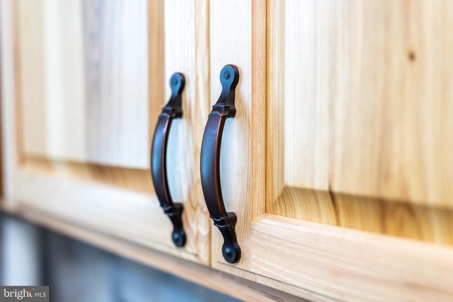 5911 SMITH CREEK RD, NEW MARKET, Virginia 22844, 4 Bedrooms Bedrooms, 7 Rooms Rooms,3 BathroomsBathrooms,Residential,For sale,5911 SMITH CREEK RD,VASH2013326 MLS # VASH2013326