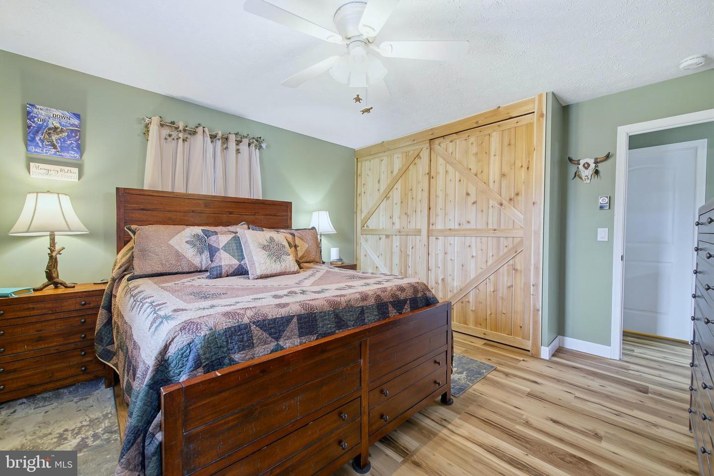 5911 SMITH CREEK RD, NEW MARKET, Virginia 22844, 4 Bedrooms Bedrooms, 7 Rooms Rooms,3 BathroomsBathrooms,Residential,For sale,5911 SMITH CREEK RD,VASH2013326 MLS # VASH2013326