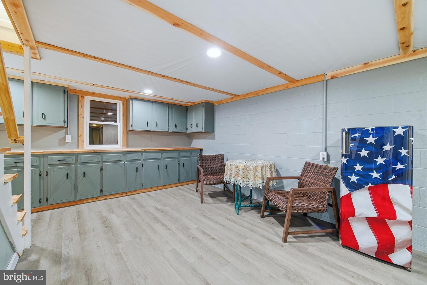 5911 SMITH CREEK RD, NEW MARKET, Virginia 22844, 4 Bedrooms Bedrooms, 7 Rooms Rooms,3 BathroomsBathrooms,Residential,For sale,5911 SMITH CREEK RD,VASH2013326 MLS # VASH2013326