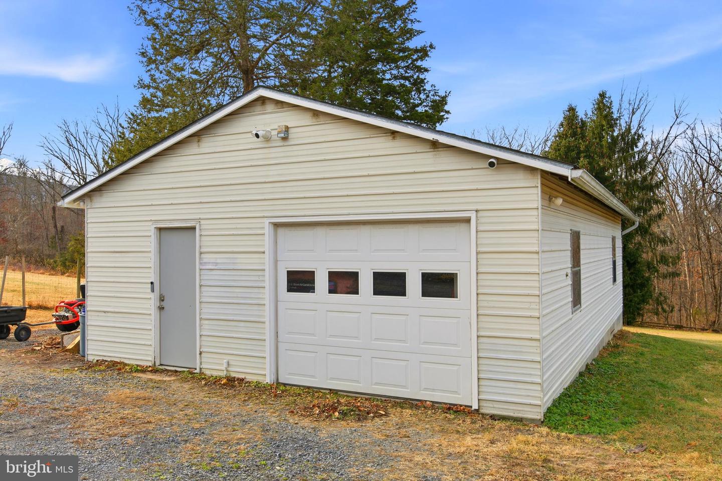 5911 SMITH CREEK RD, NEW MARKET, Virginia 22844, 4 Bedrooms Bedrooms, 7 Rooms Rooms,3 BathroomsBathrooms,Residential,For sale,5911 SMITH CREEK RD,VASH2013326 MLS # VASH2013326