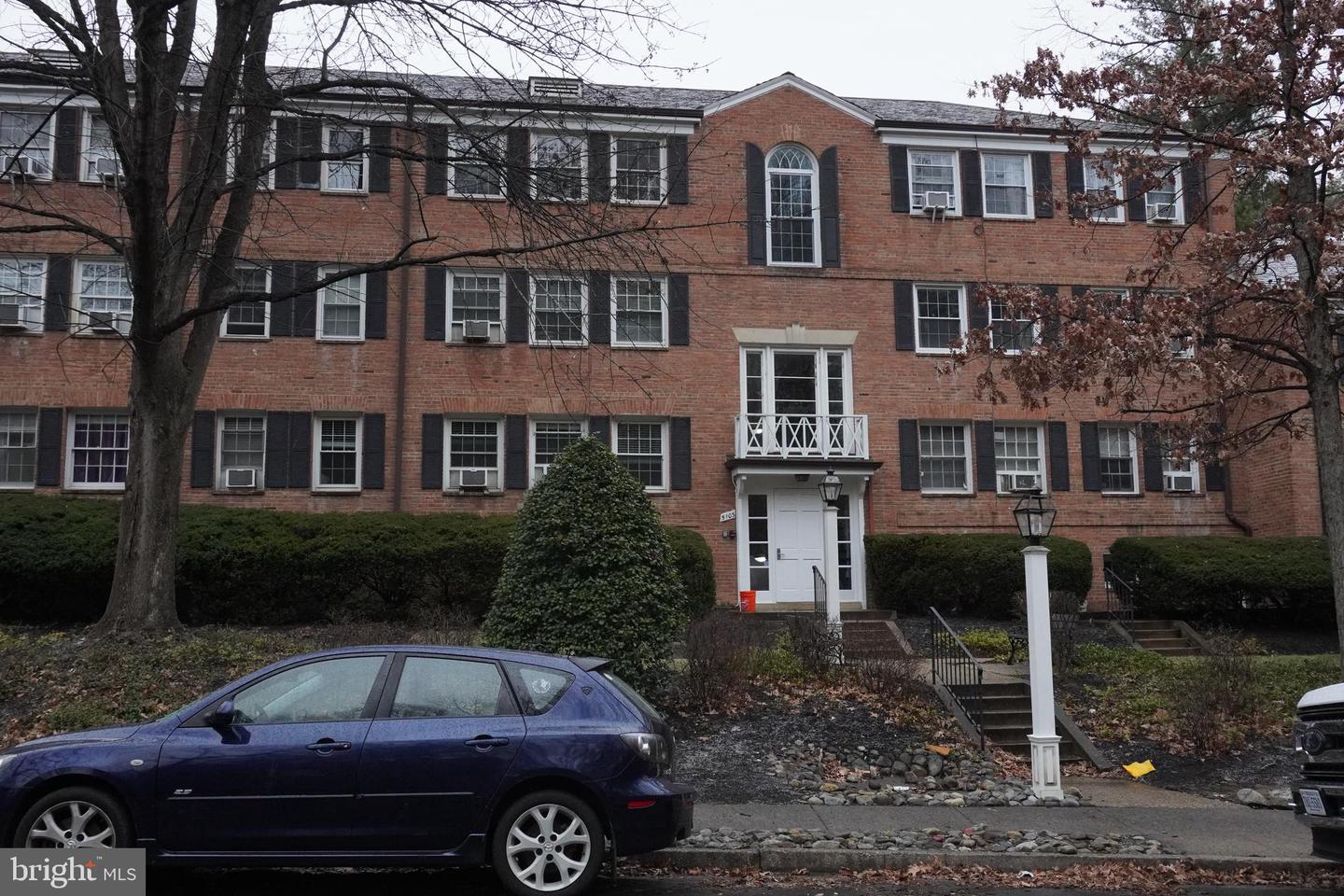 5103 10TH ST S #5, ARLINGTON, Virginia 22204, 2 Bedrooms Bedrooms, ,1 BathroomBathrooms,Residential,For sale,5103 10TH ST S #5,VAAR2068030 MLS # VAAR2068030