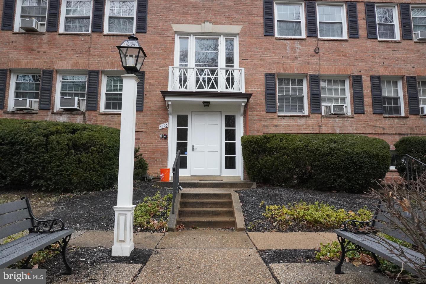 5103 10TH ST S #5, ARLINGTON, Virginia 22204, 2 Bedrooms Bedrooms, ,1 BathroomBathrooms,Residential,For sale,5103 10TH ST S #5,VAAR2068030 MLS # VAAR2068030