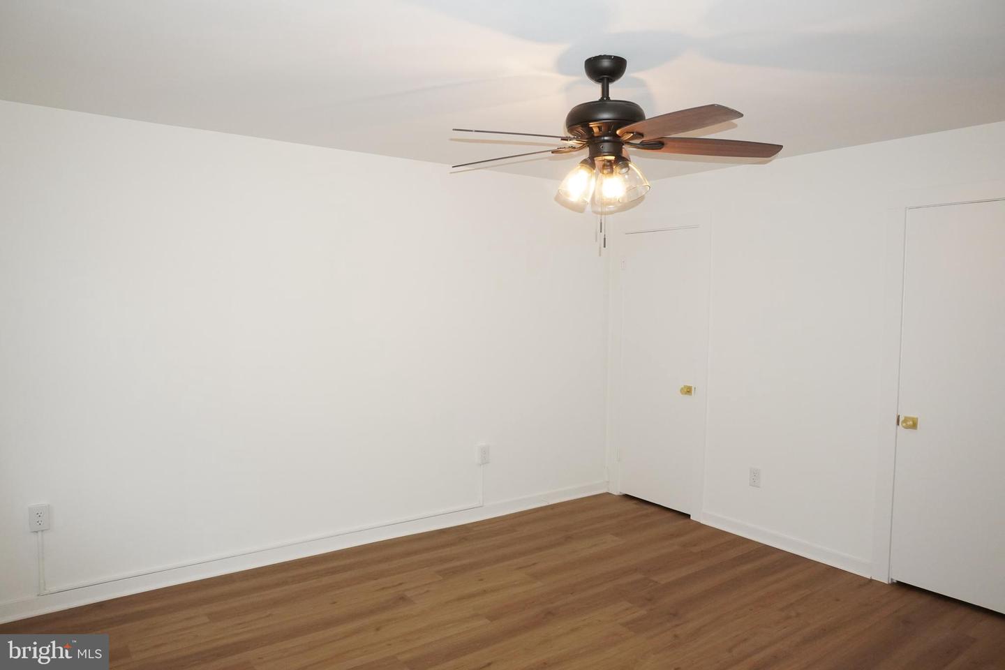 5103 10TH ST S #5, ARLINGTON, Virginia 22204, 2 Bedrooms Bedrooms, ,1 BathroomBathrooms,Residential,For sale,5103 10TH ST S #5,VAAR2068030 MLS # VAAR2068030