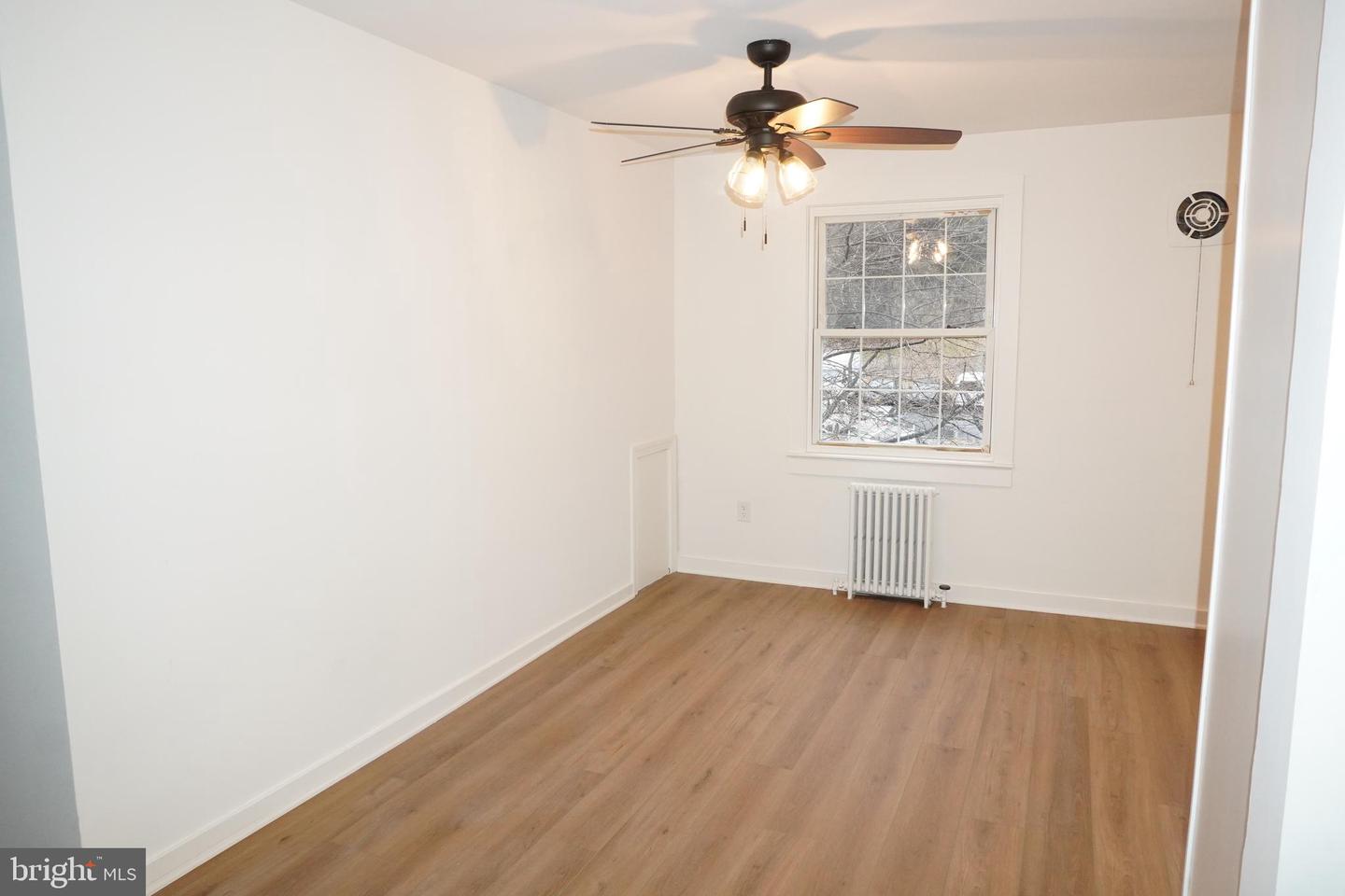 5103 10TH ST S #5, ARLINGTON, Virginia 22204, 2 Bedrooms Bedrooms, ,1 BathroomBathrooms,Residential,For sale,5103 10TH ST S #5,VAAR2068030 MLS # VAAR2068030